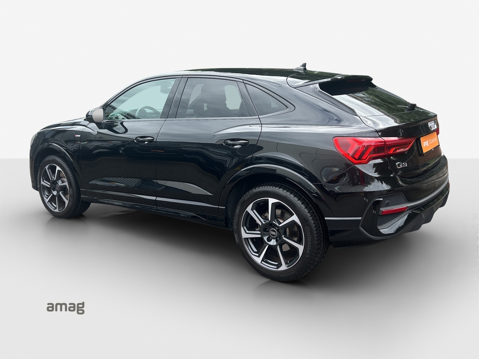 AUDI Q3 Sportback 45 TFSI e S line S-tronic-showroom-element-2