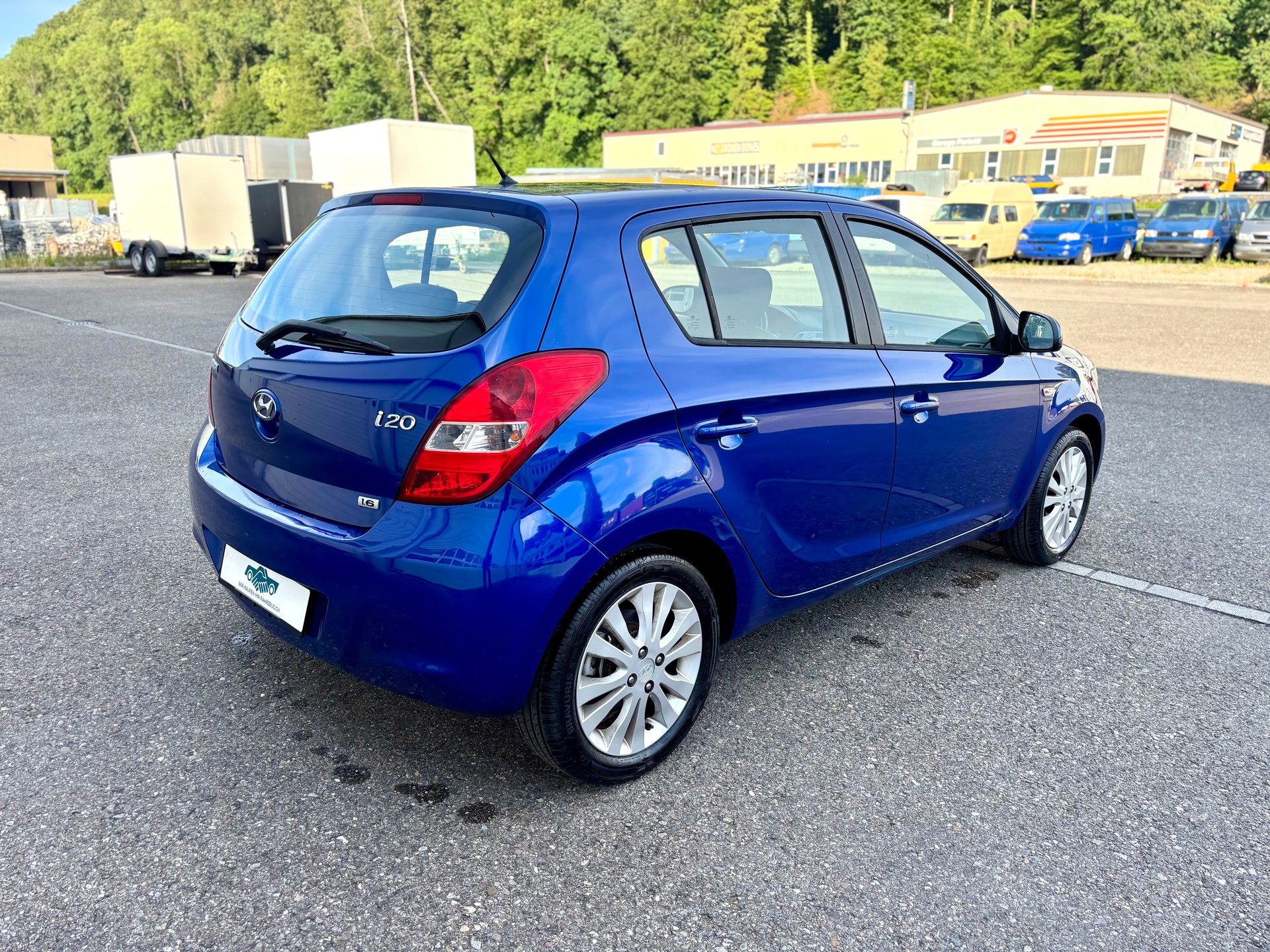 HYUNDAI i20 1.6 Premium Automatic-showroom-element-3
