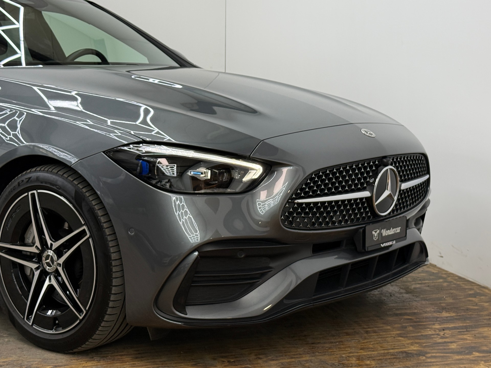 MERCEDES-BENZ C 220 d T 4Matic AMG Line-showroom-element-1