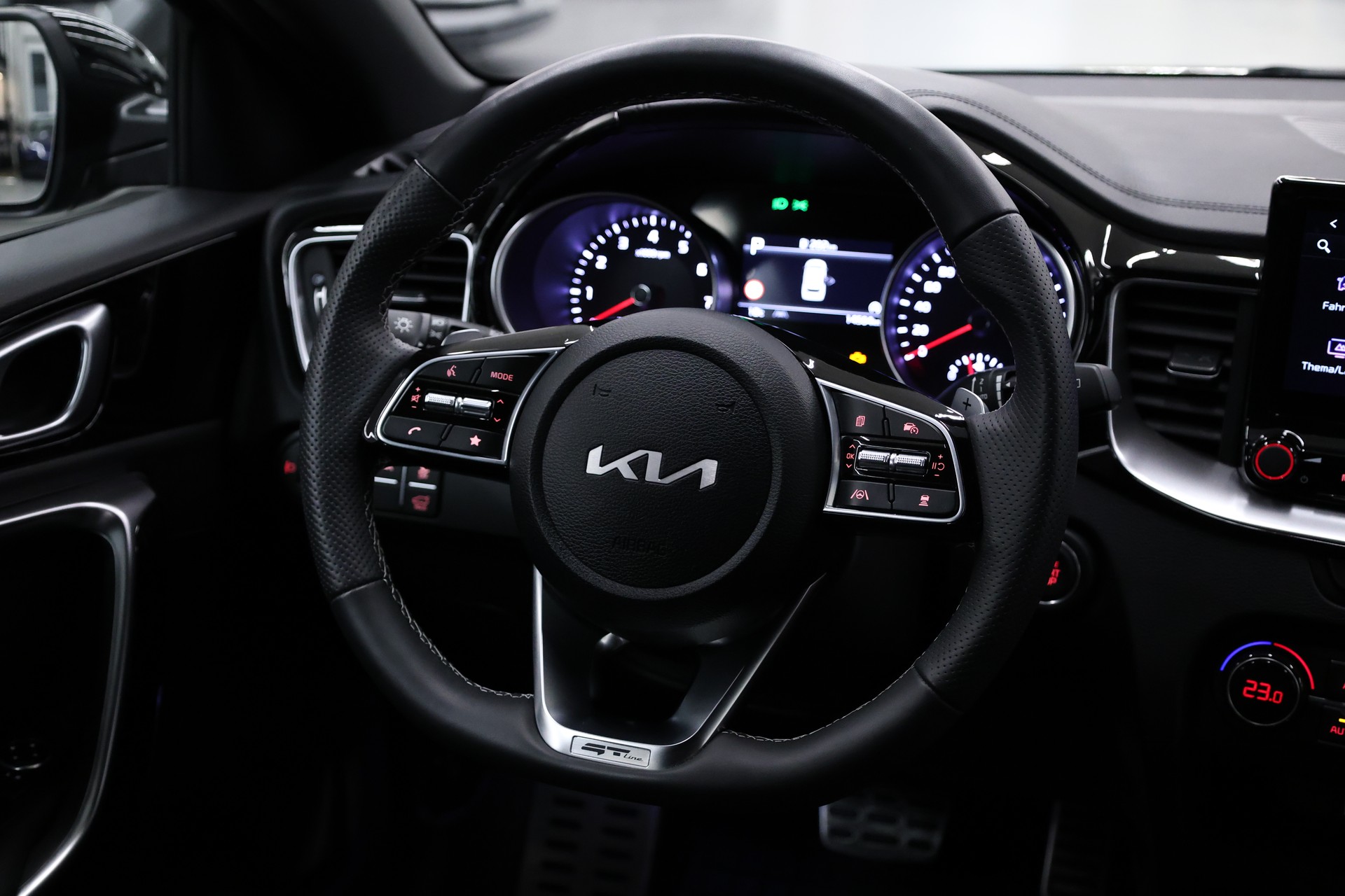KIA Ceed SW 1.5 T-GDi GT-Line-image-18
