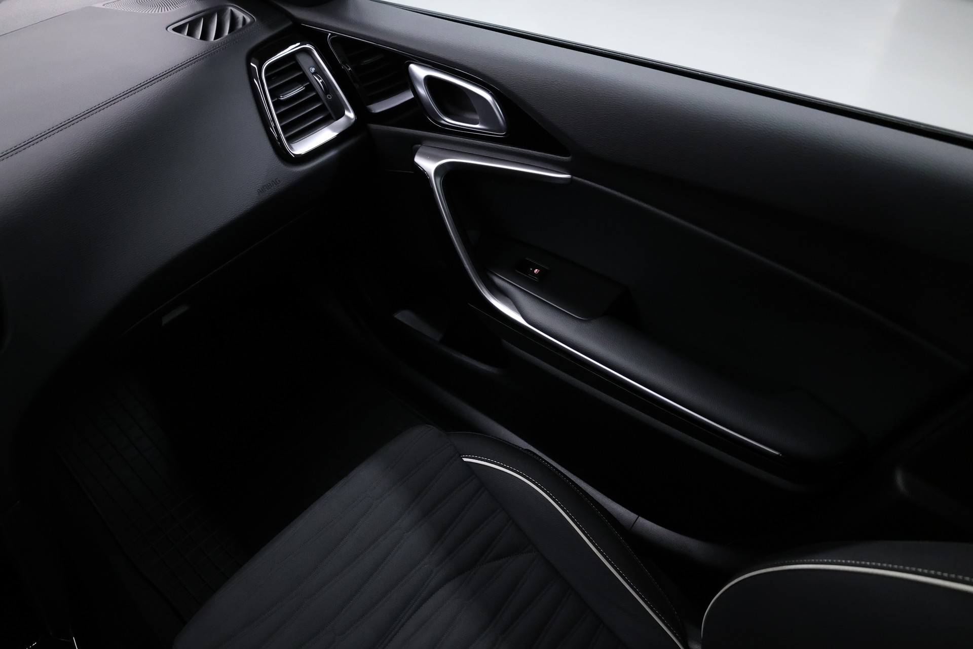 KIA Ceed SW 1.5 T-GDi GT-Line-image-21