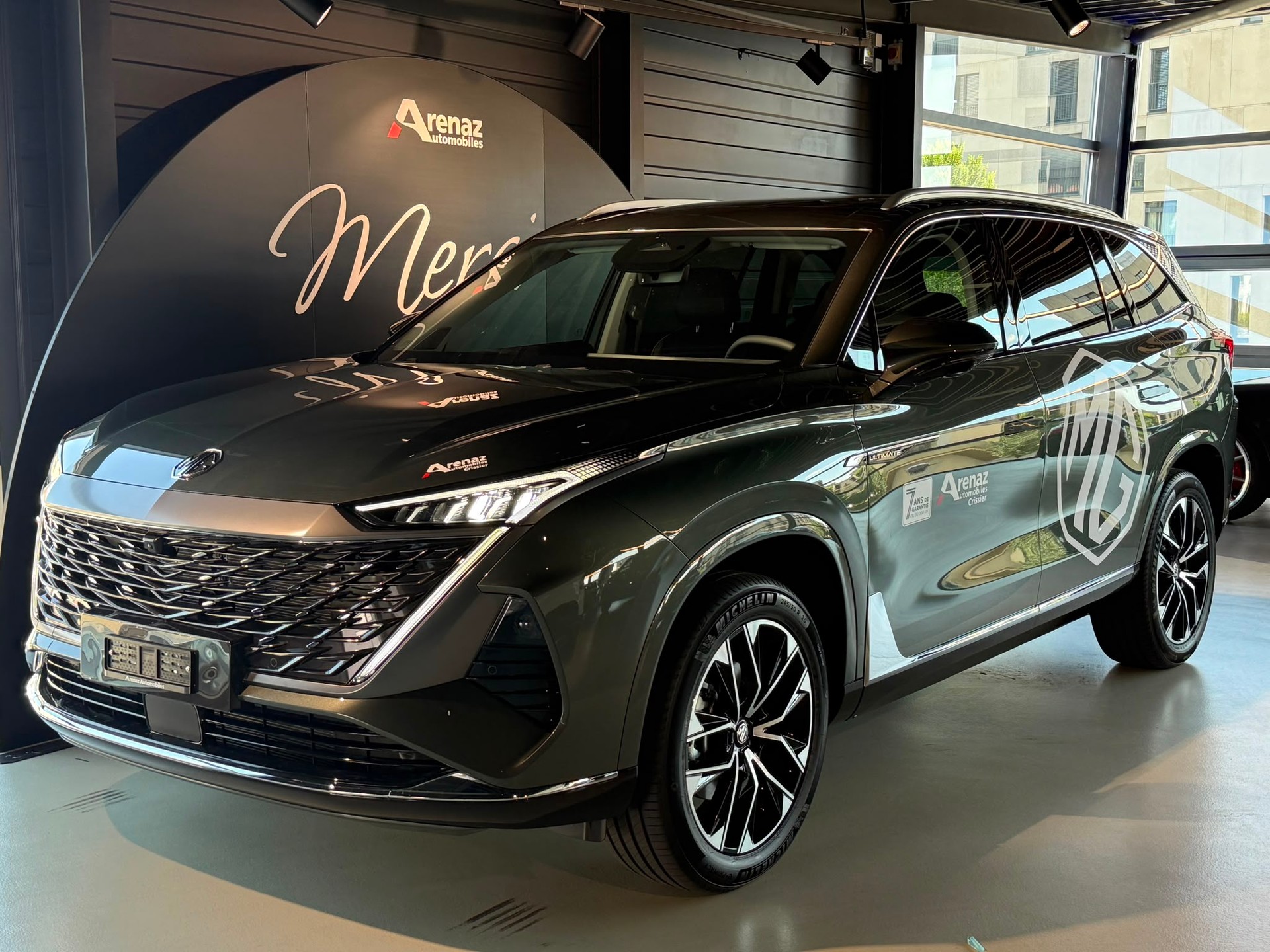 MG S9 1.5 TGDI PHEV Premium-showroom-element-1