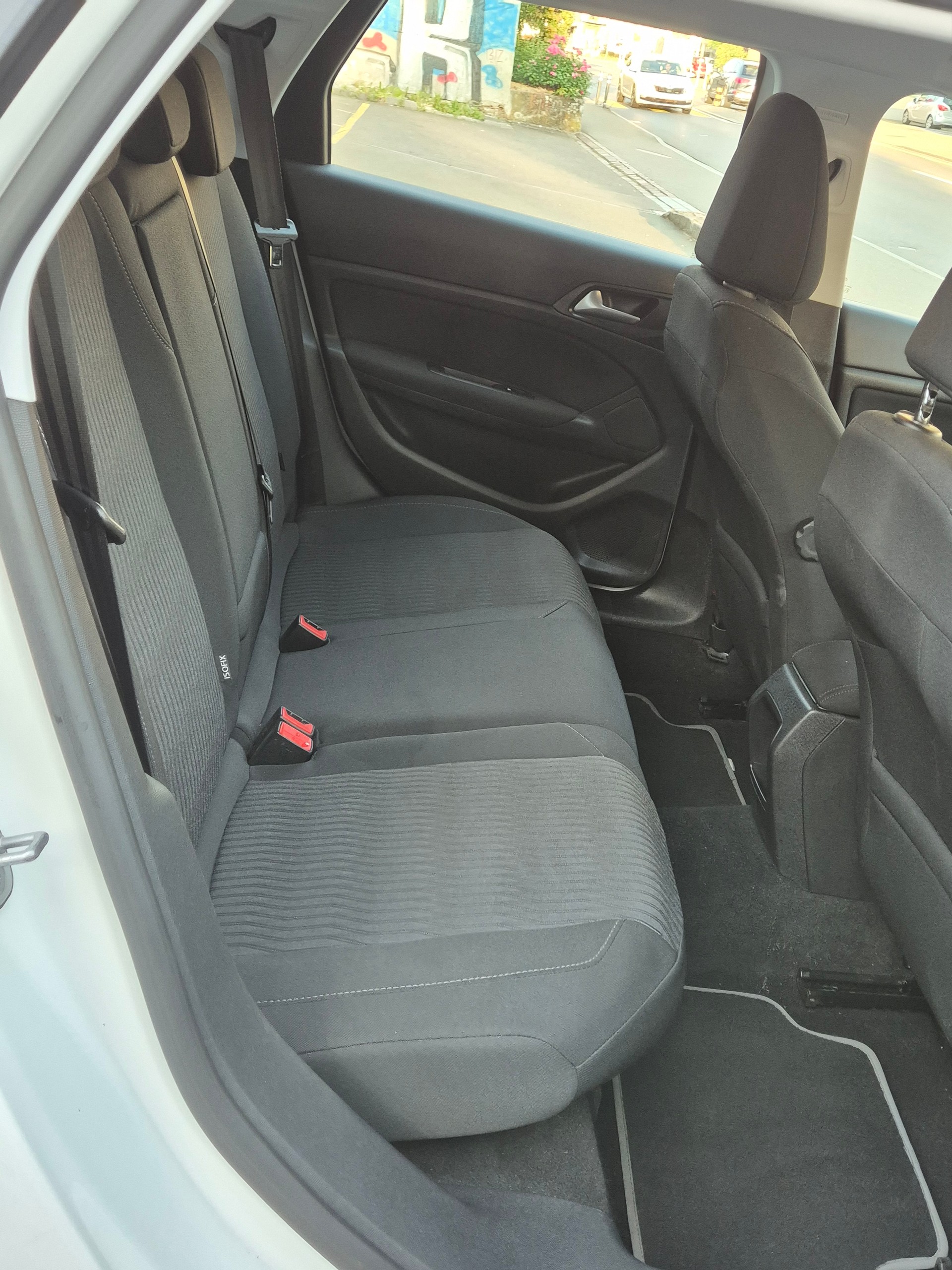 PEUGEOT 308 SW 1.6 BlueHDI Allure Automatic-image-7