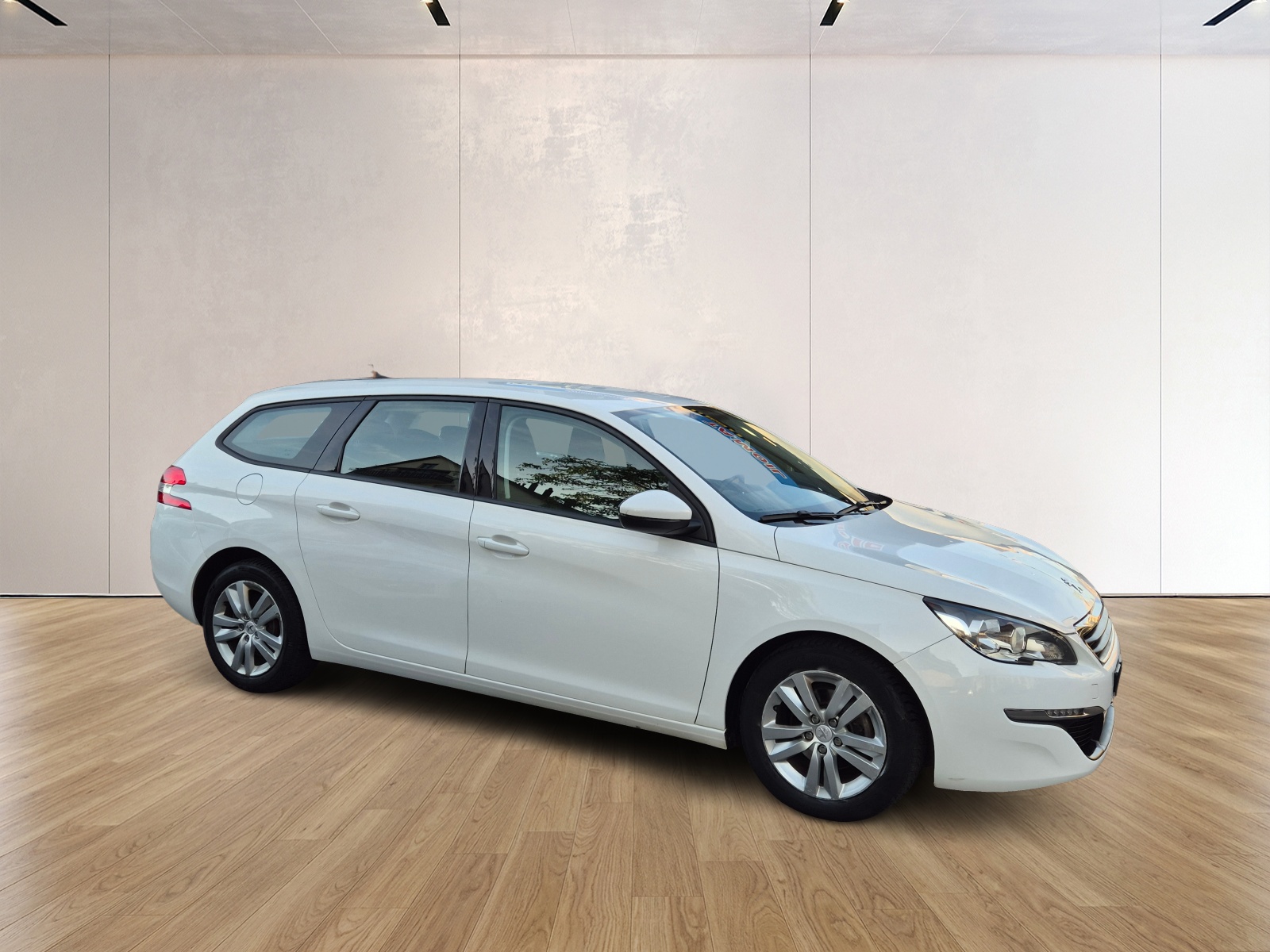 PEUGEOT 308 SW 1.6 BlueHDI Allure Automatic-image-4