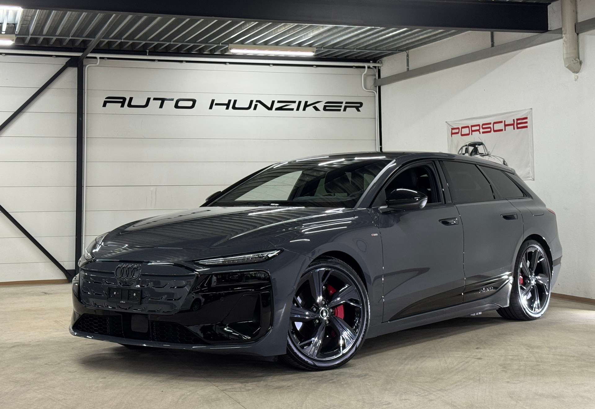 AUDI A6 Avant e-tron S-LINE quattro 428PS // CH-Fahrzeug // Paket Premium experience
