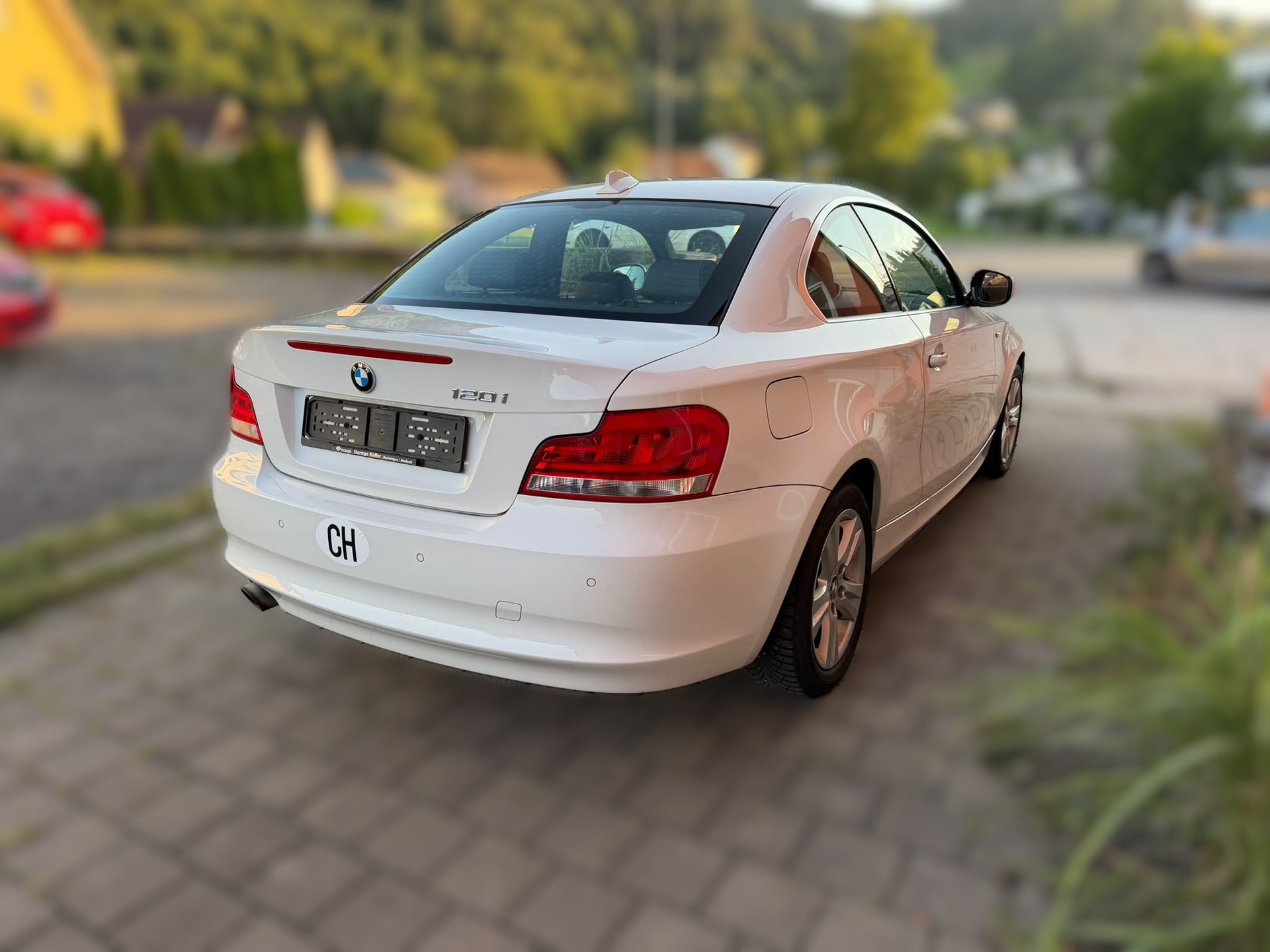 BMW 120i Coupé Steptronic-image-4