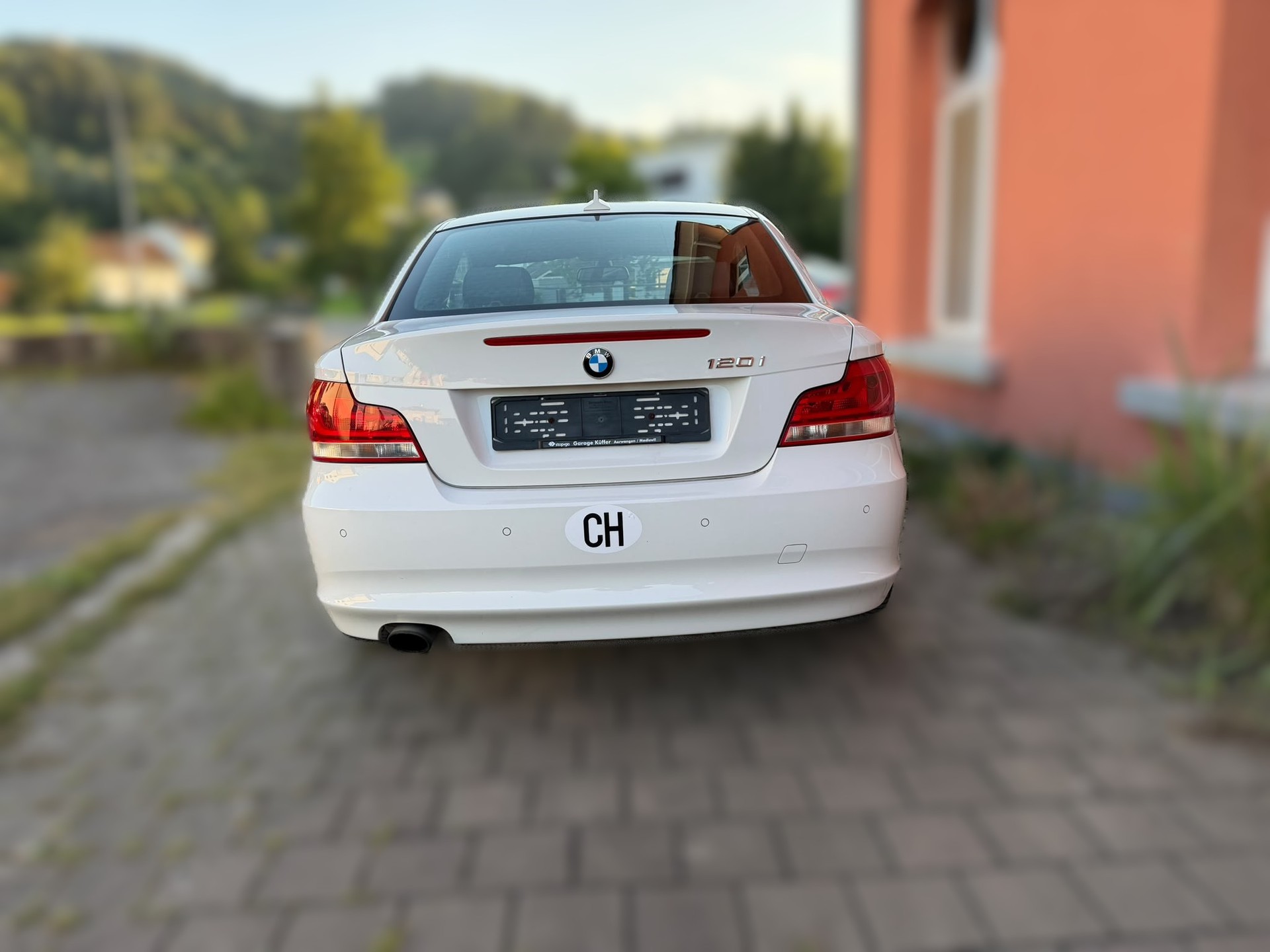 BMW 120i Coupé Steptronic-showroom-element-3