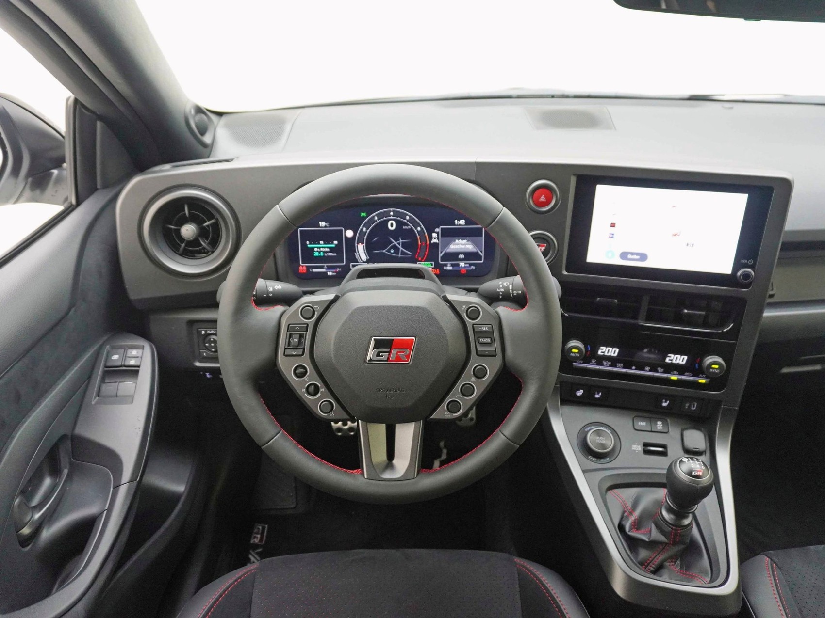 TOYOTA GR Yaris 1.6 Turbo Sport 4x4 ** mit Aero Pack **-image-13