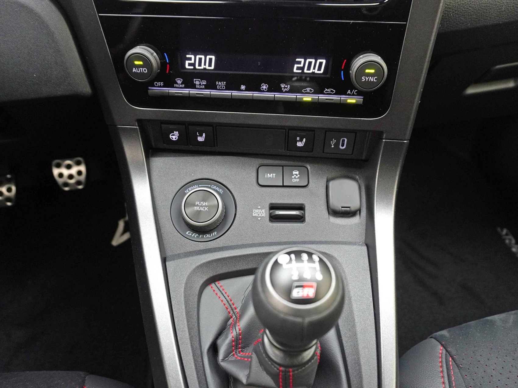 TOYOTA GR Yaris 1.6 Turbo Sport 4x4 ** mit Aero Pack **-image-21