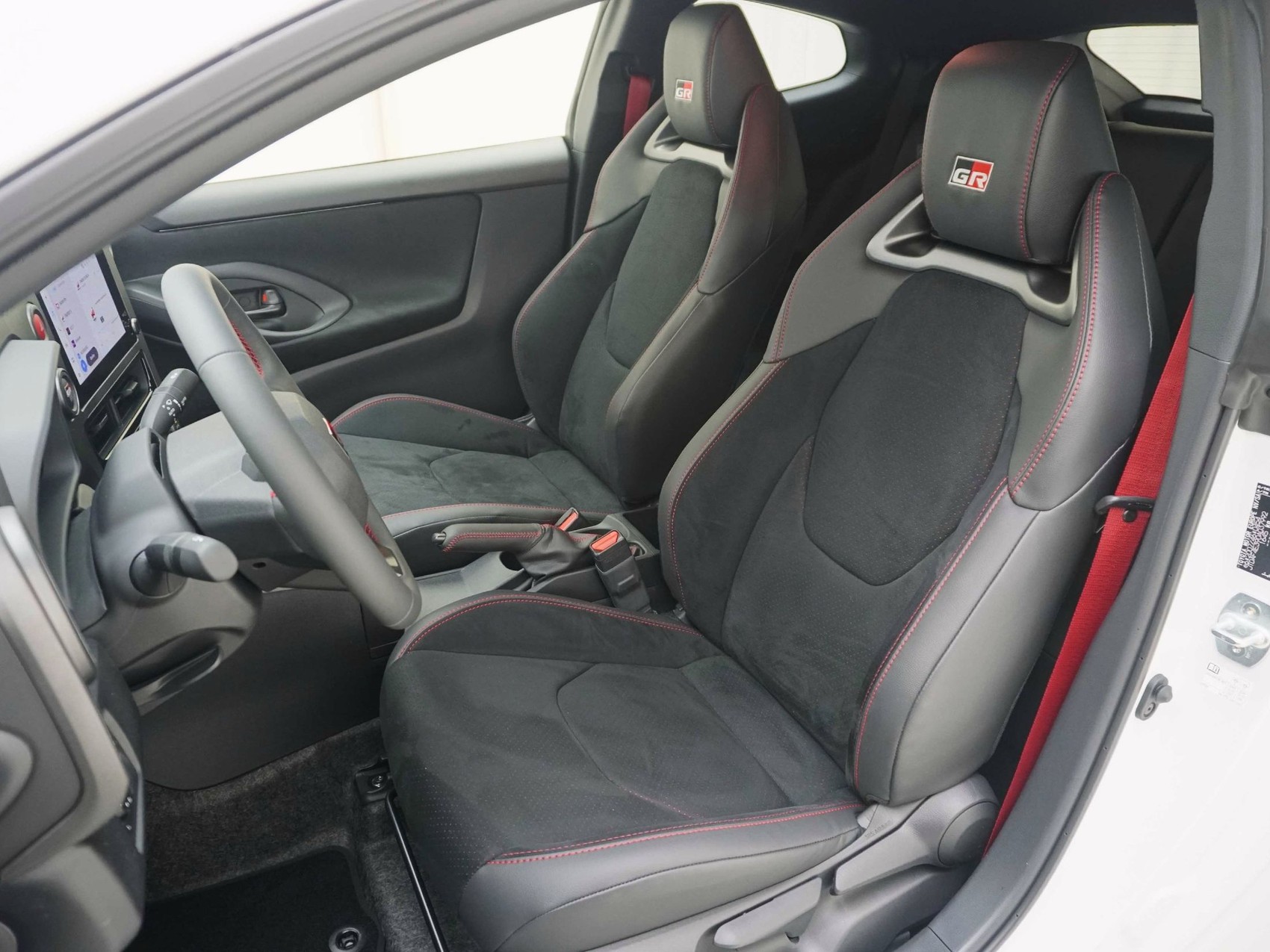 TOYOTA GR Yaris 1.6 Turbo Sport 4x4 ** mit Aero Pack **-image-10