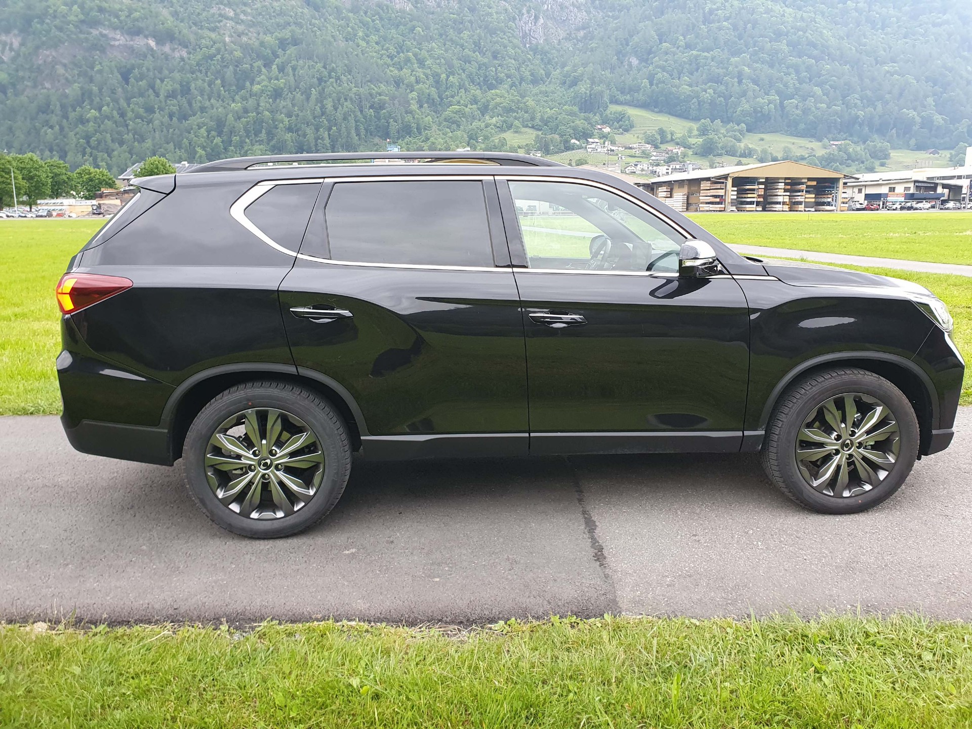 KGM-SsangYong Rexton RX 2.2D Black Edition 4x4-image-9