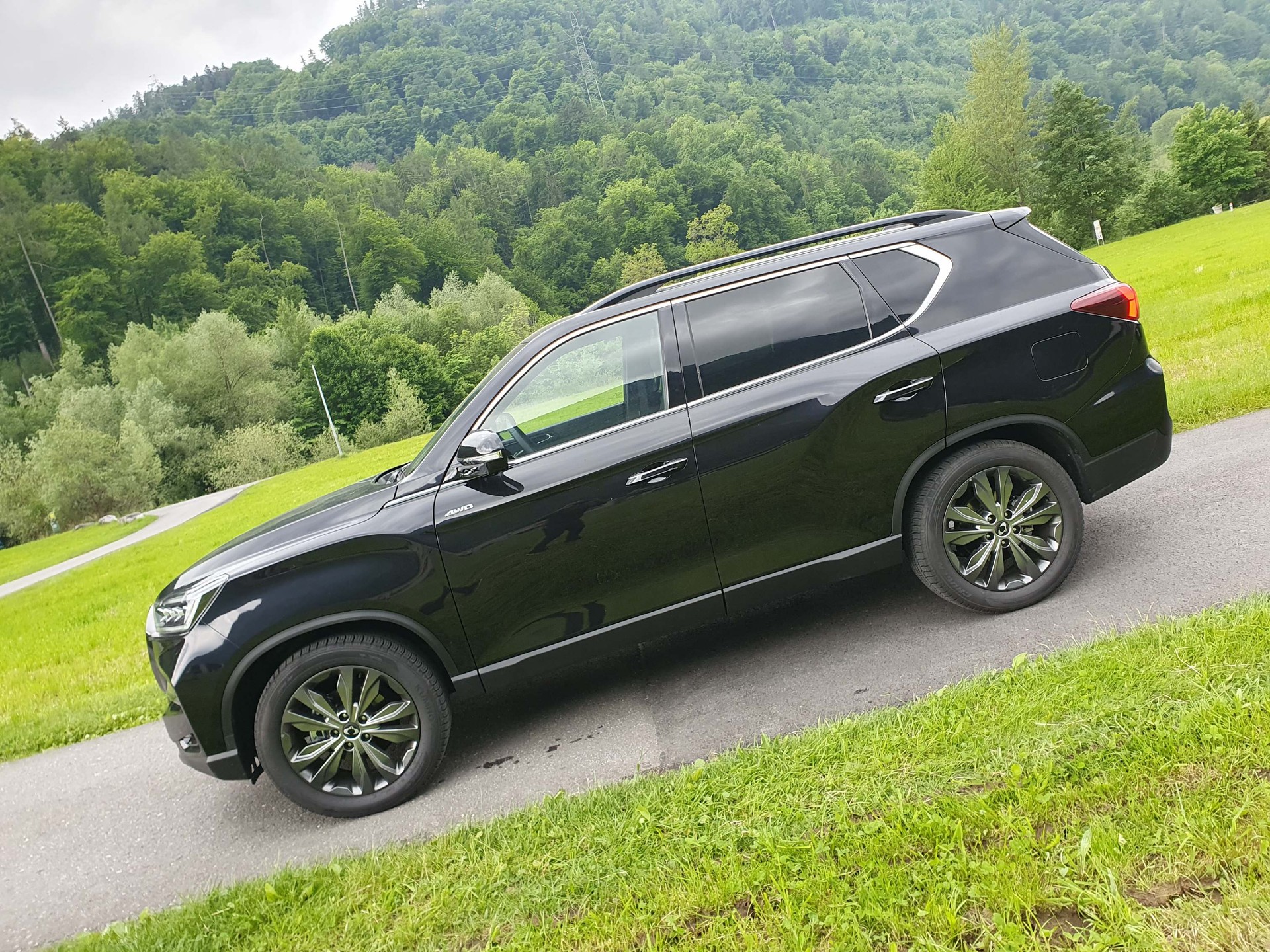 KGM-SsangYong Rexton RX 2.2D Black Edition 4x4-image-4