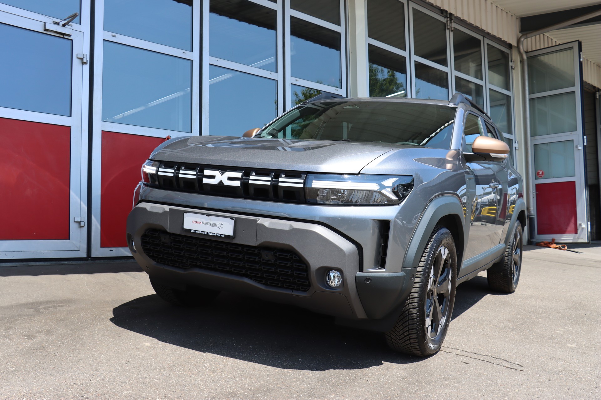 DACIA Duster TCe 130 48V Extreme 4x4-showroom-element-1