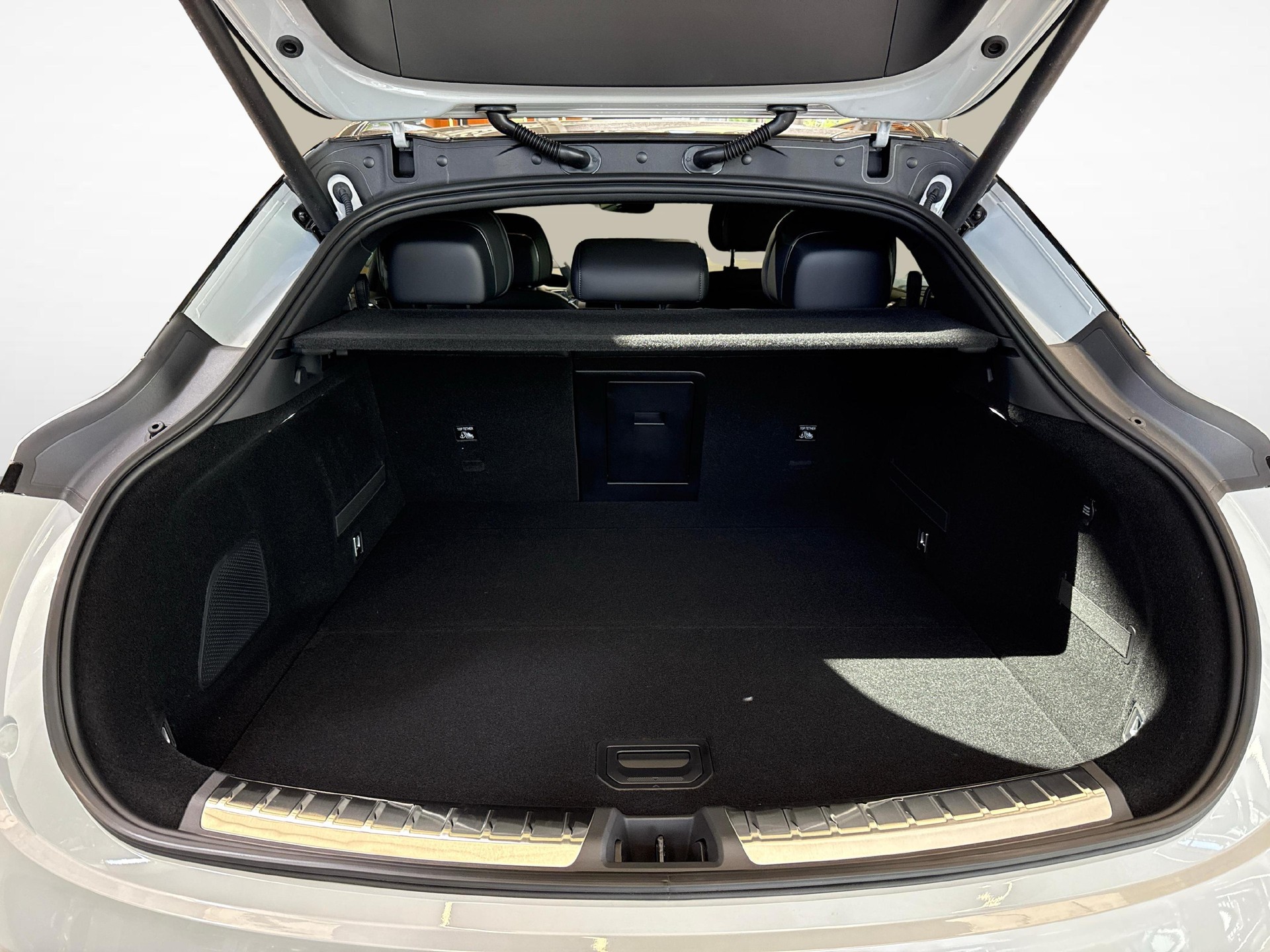 ZEEKR 7GT Privilege AWD-image-11