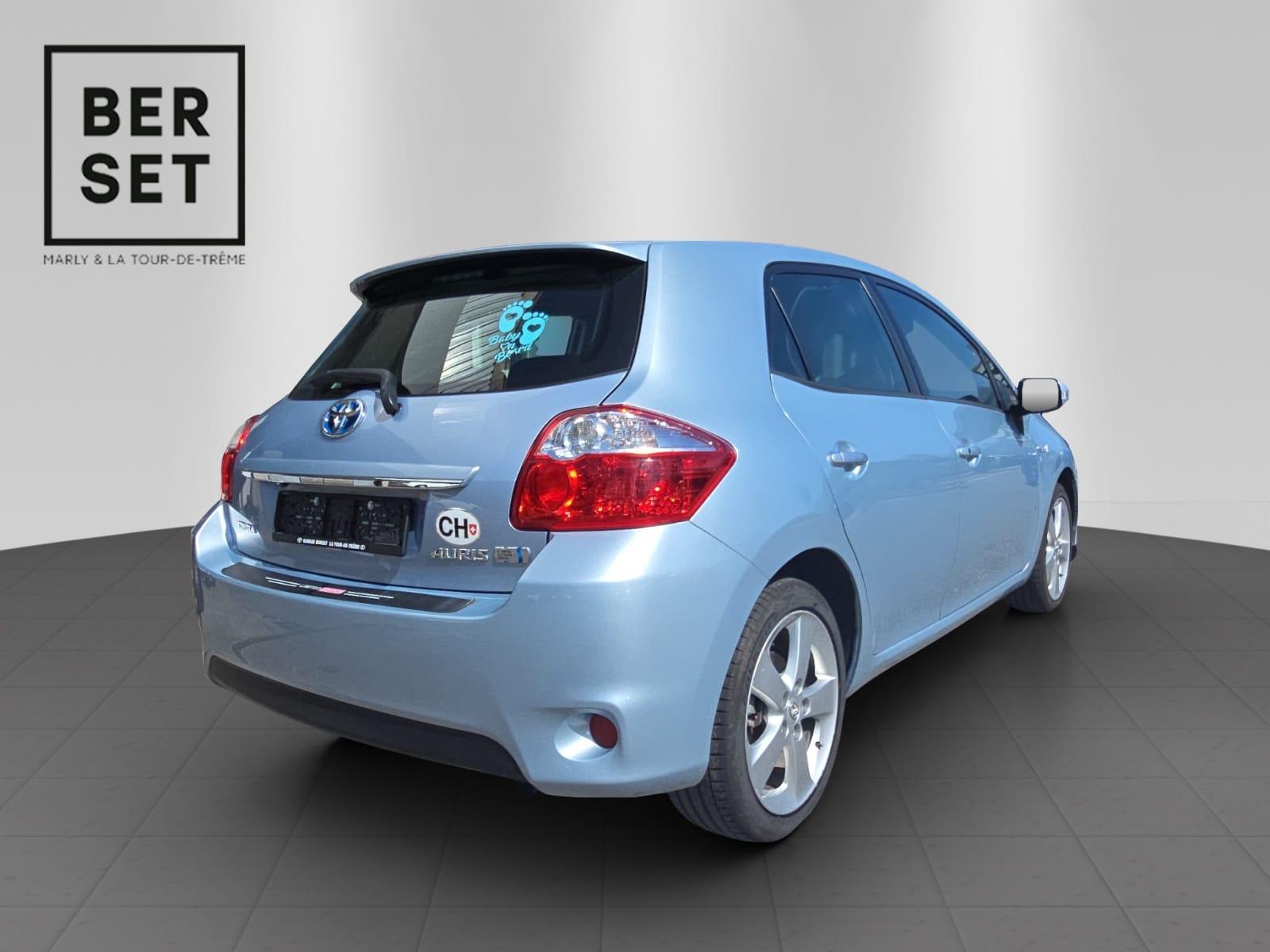 TOYOTA Auris 1.8 HSD Linea Sol-image-4