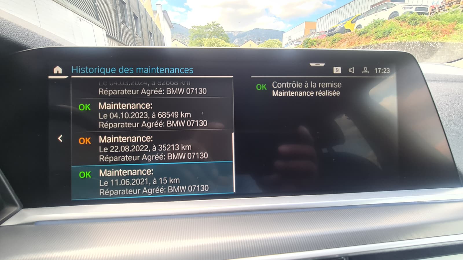 BMW X5 xDrive45e Steptronic ** Sportsitze im Leder ** GR.Navi ** Parkhilfe v+h mit RF-Kamera ** 19" Aluräder **-image-16