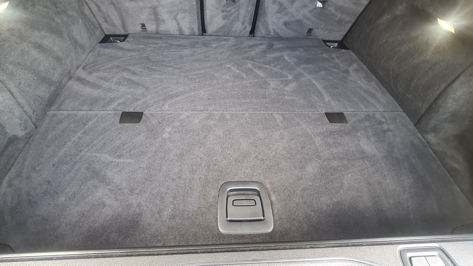 BMW X5 xDrive45e Steptronic ** Sportsitze im Leder ** GR.Navi ** Parkhilfe v+h mit RF-Kamera ** 19" Aluräder **-image-8