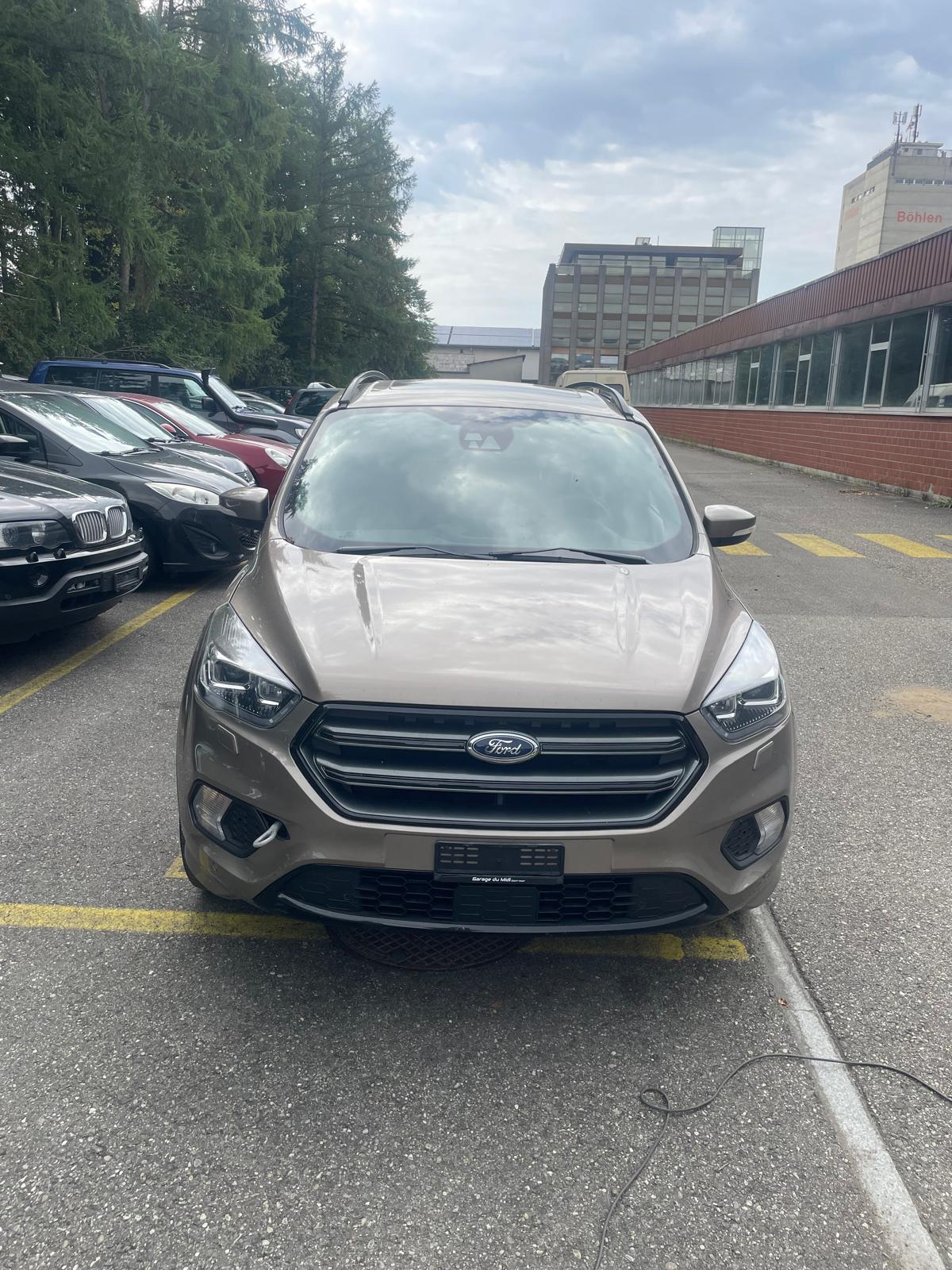 FORD Kuga 2.0 SCTi Vignale 4WD Automatic