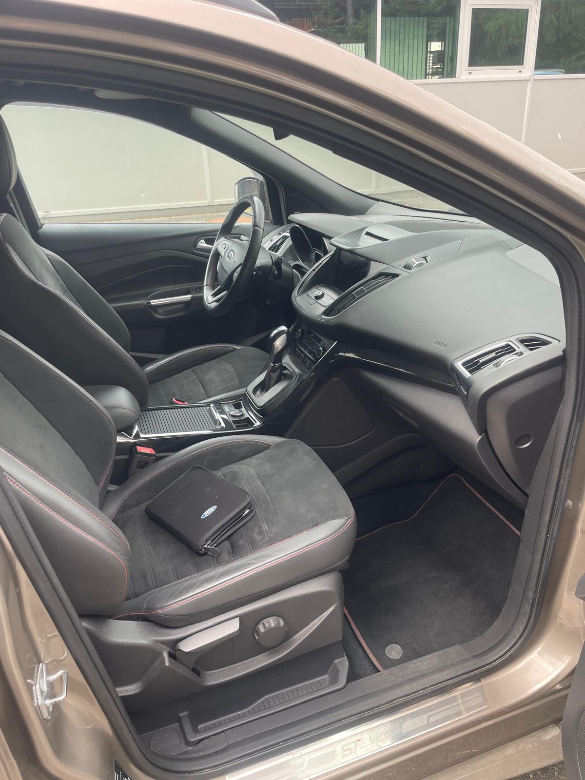 FORD Kuga 2.0 SCTi Vignale 4WD Automatic-image-13