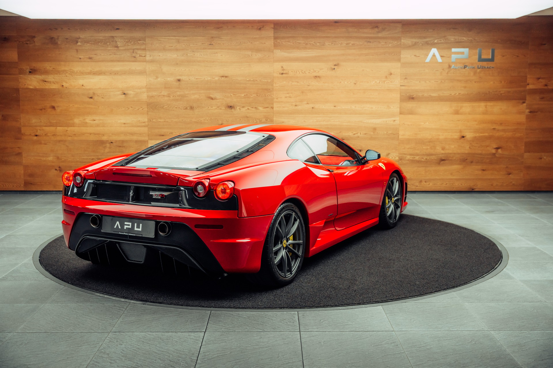 FERRARI F430 Scuderia-showroom-element-1