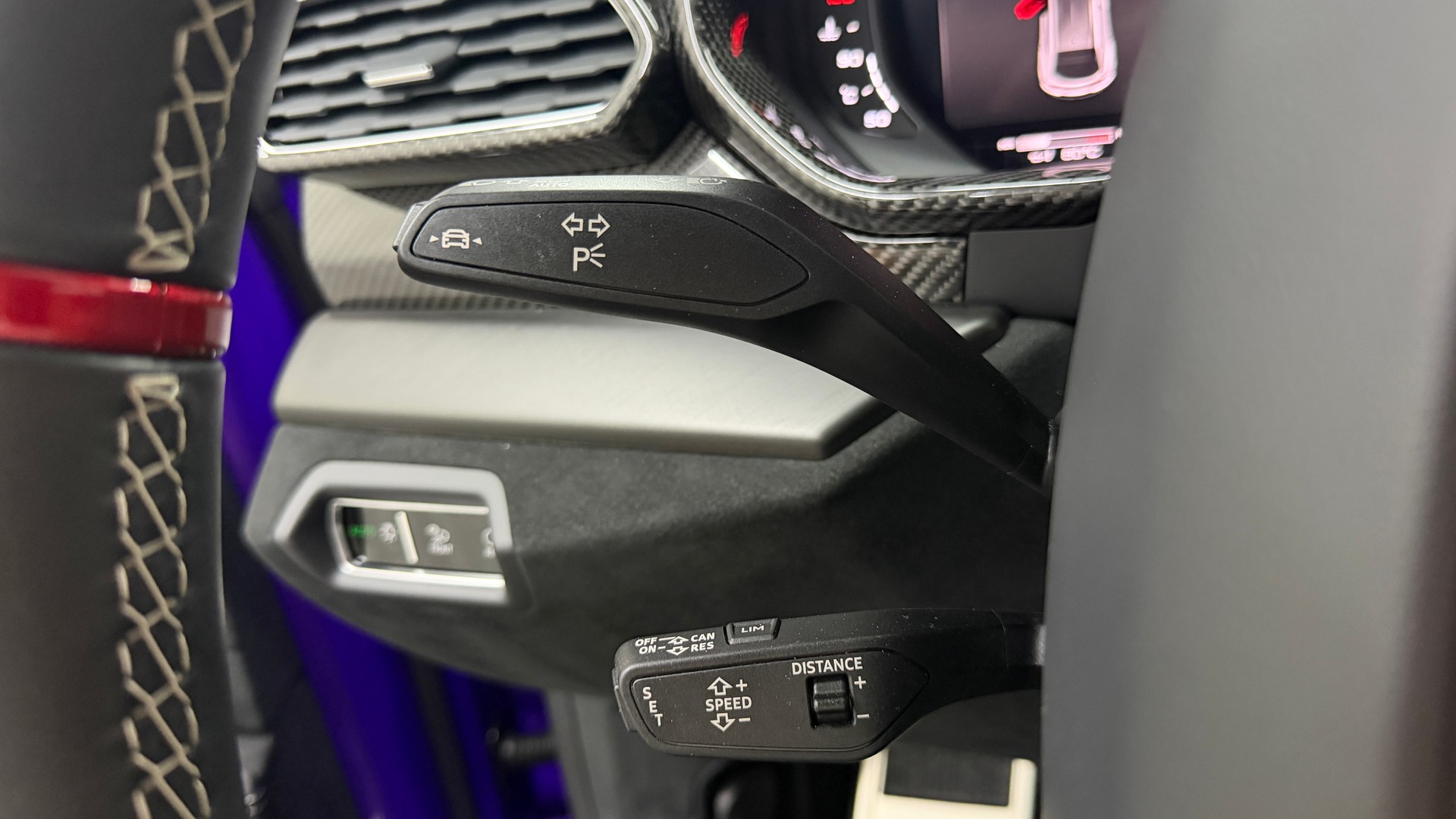 LAMBORGHINI Urus Performante-image-25