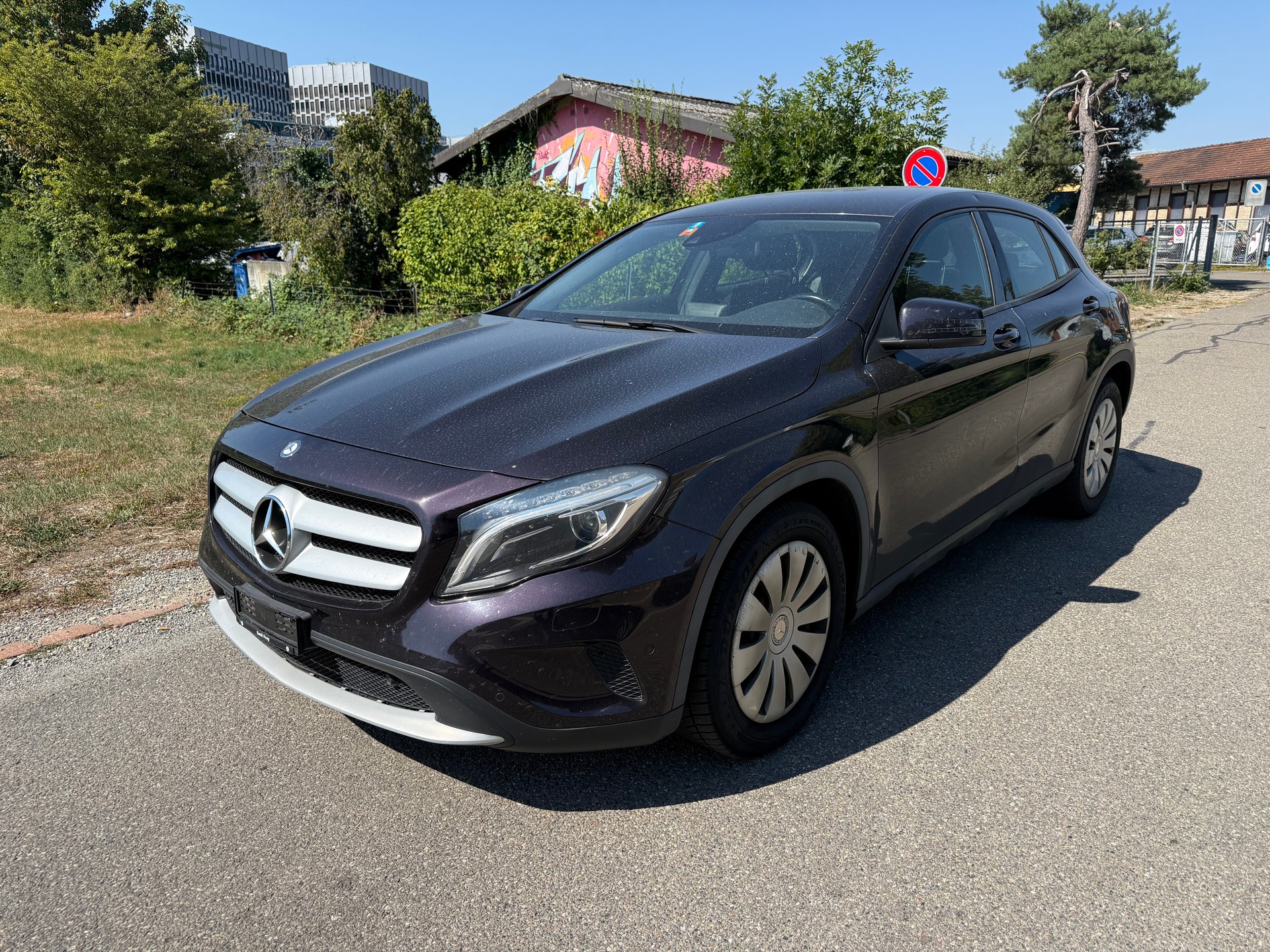 MERCEDES-BENZ GLA 200 7G-DCT