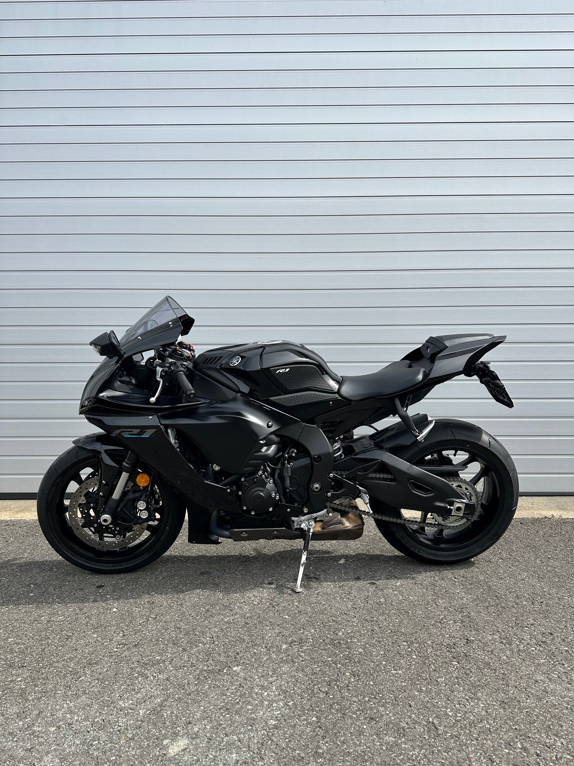 YAMAHA YZF-R1 ABS-image-0