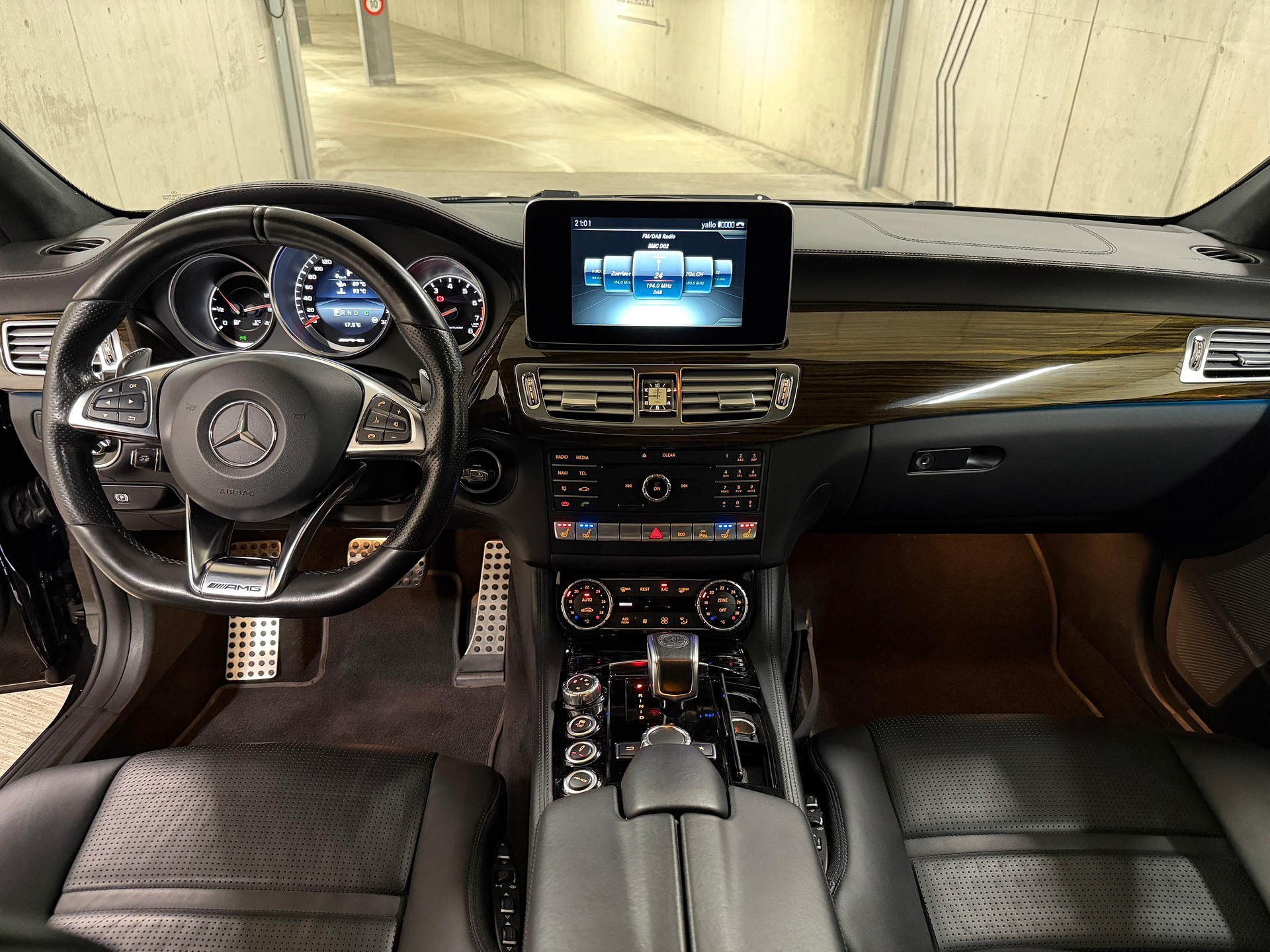 MERCEDES-BENZ CLS 63 AMG 4Matic Speedshift MCT-image-12