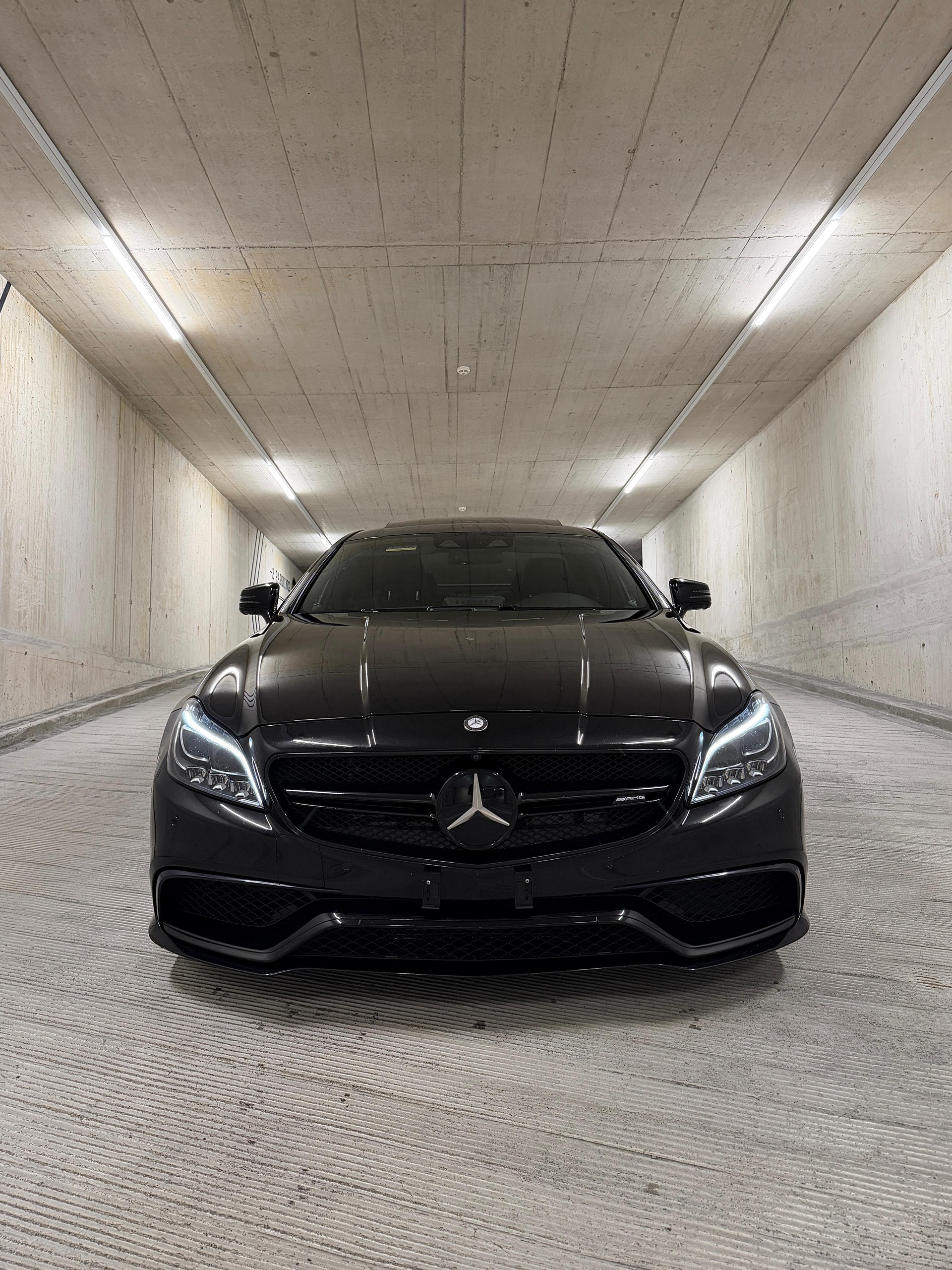 MERCEDES-BENZ CLS 63 AMG 4Matic Speedshift MCT-image-1