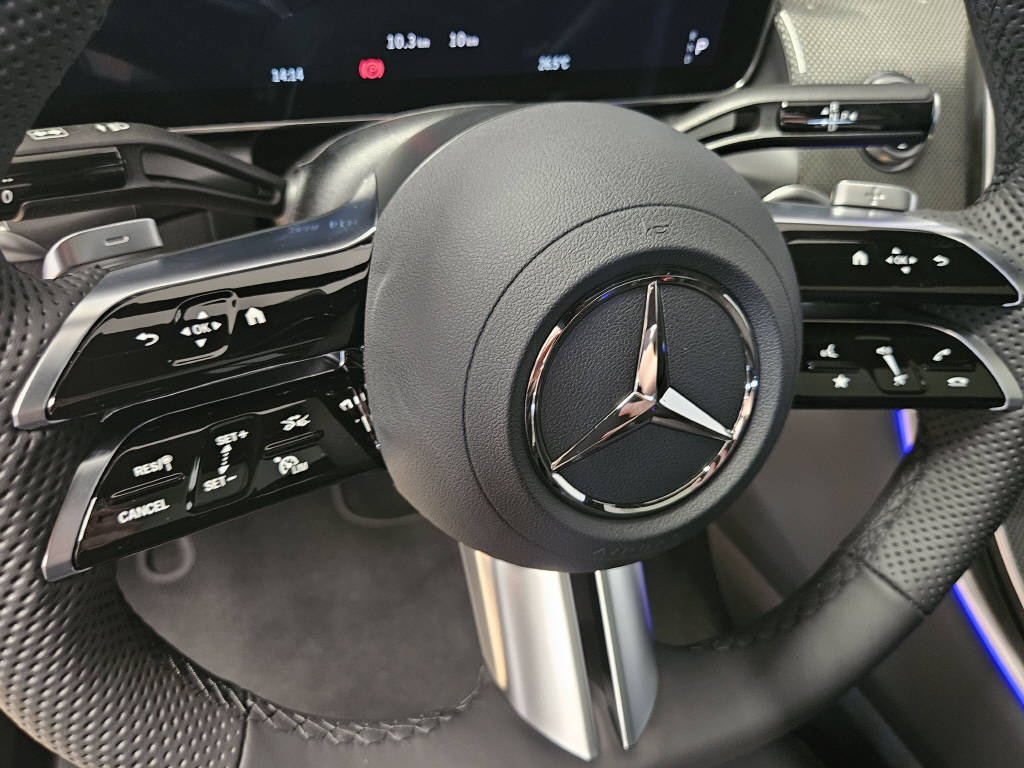 MERCEDES-BENZ GLC 300 4Matic AMG Line Coupé-image-8