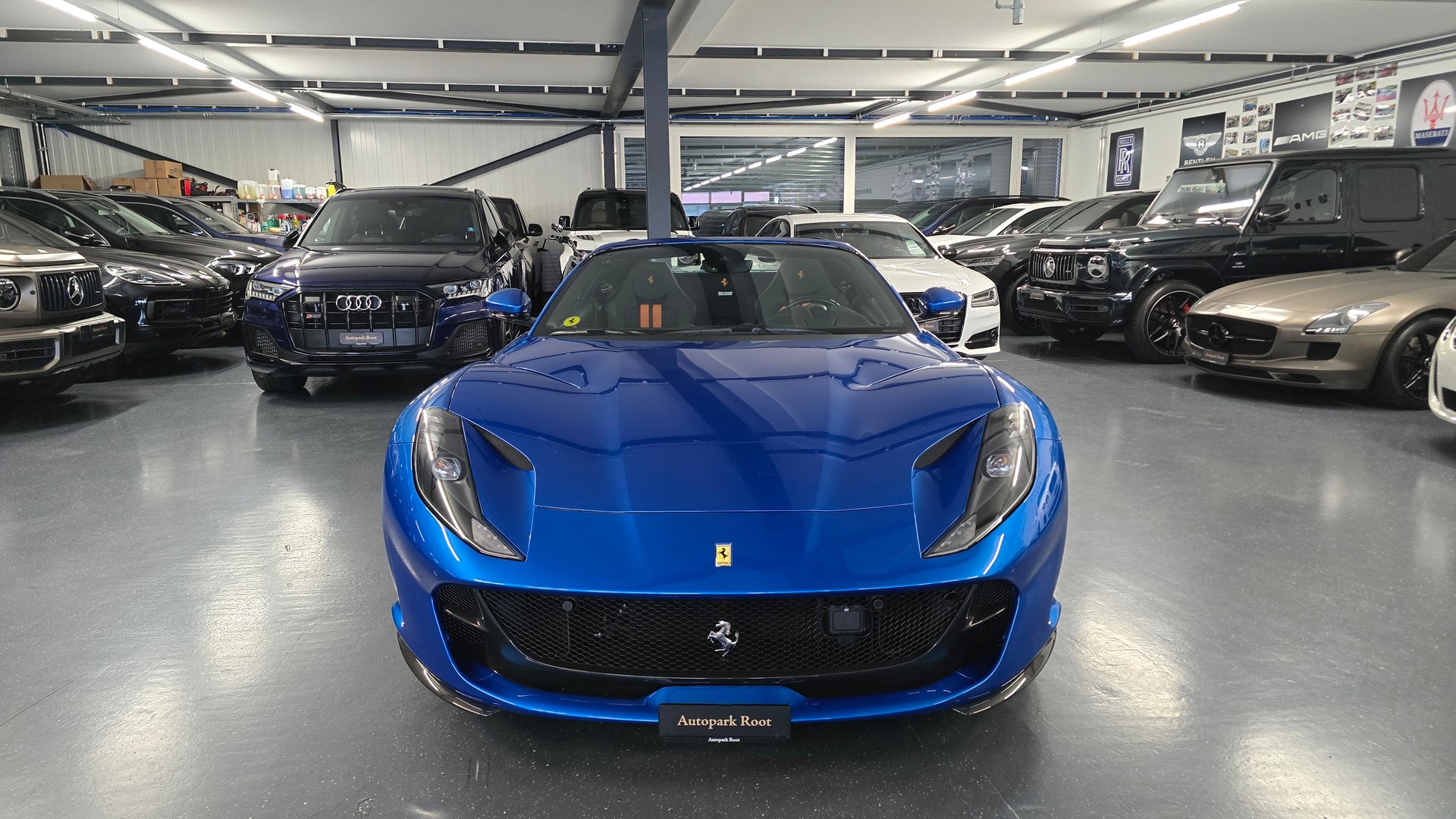 FERRARI 812 GTS ATELIER-showroom-element-2