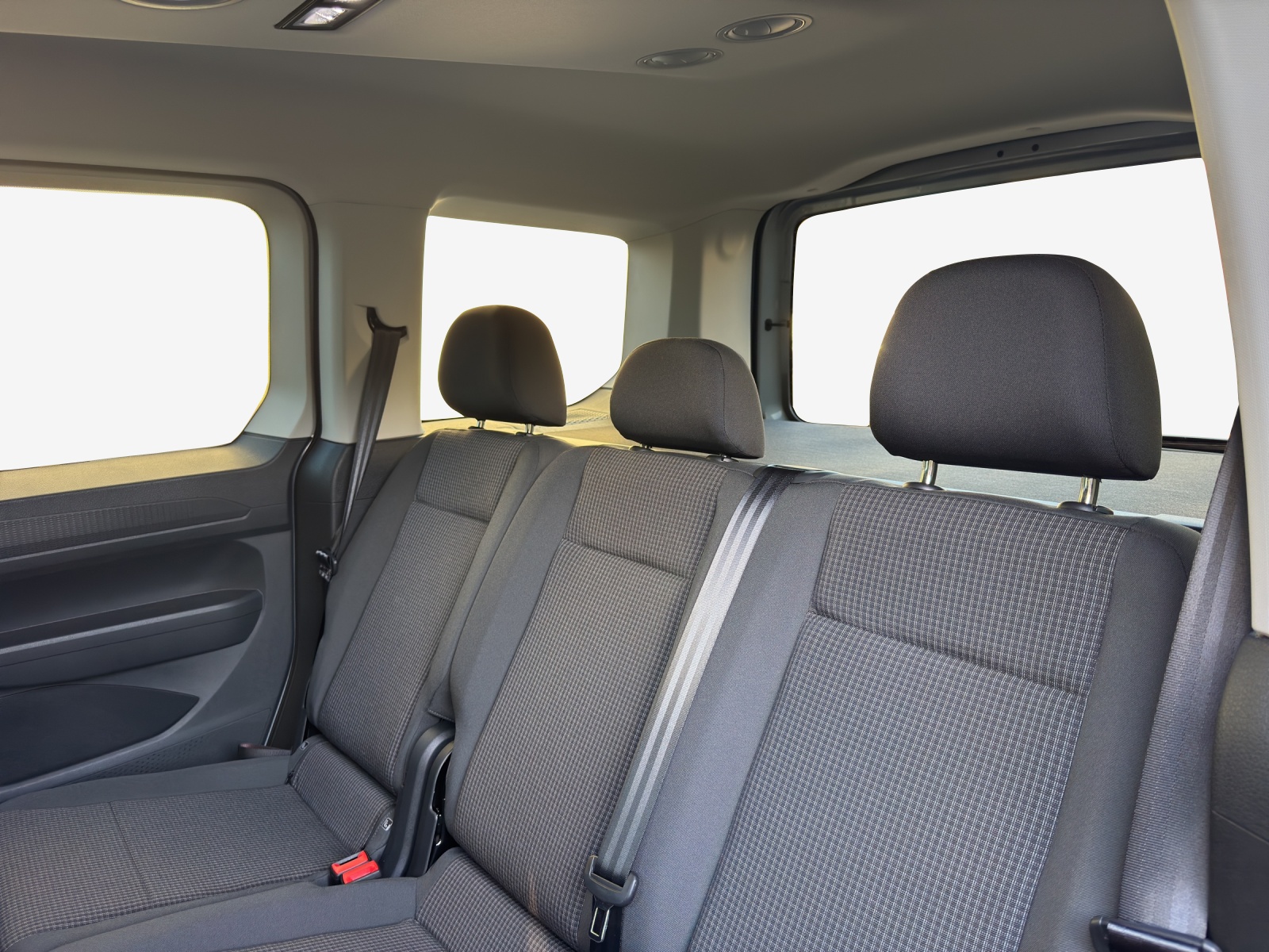VW Caddy 1.5 TSI Plug in Hybrid Liberty DSG-image-11