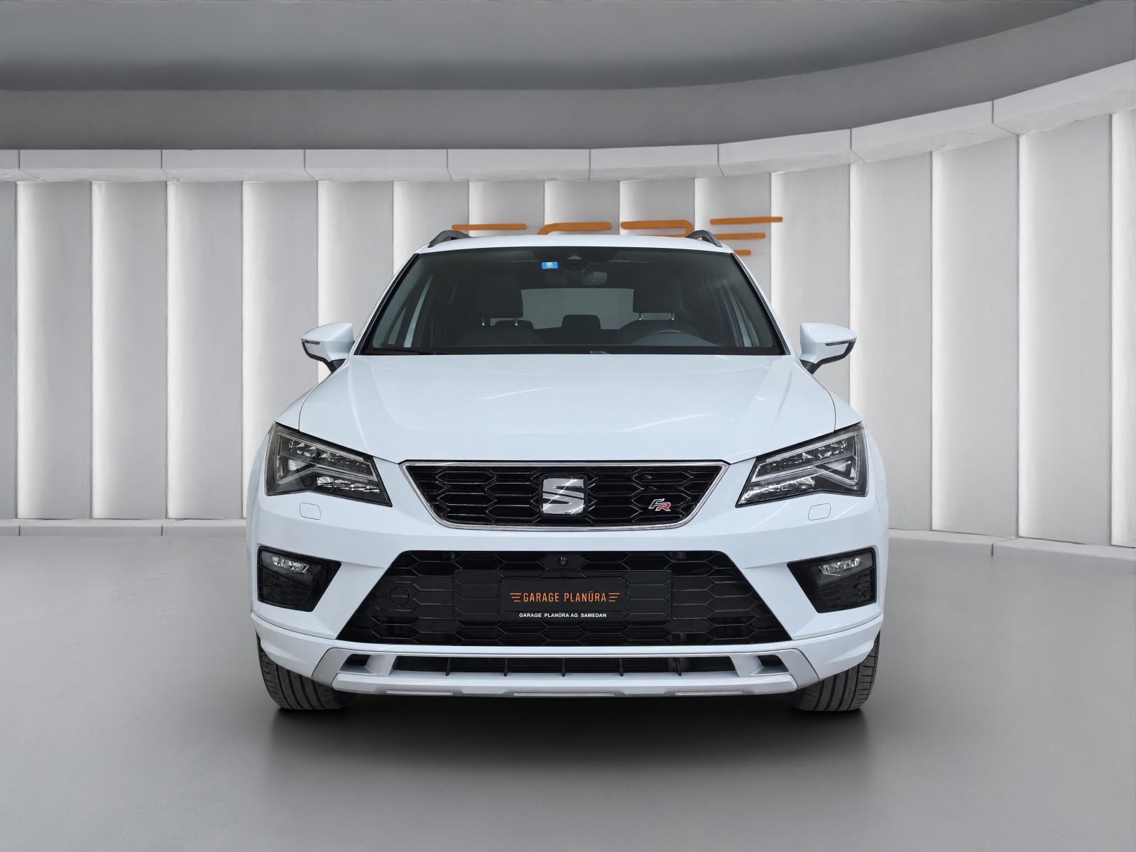 SEAT Ateca-showroom-element-1