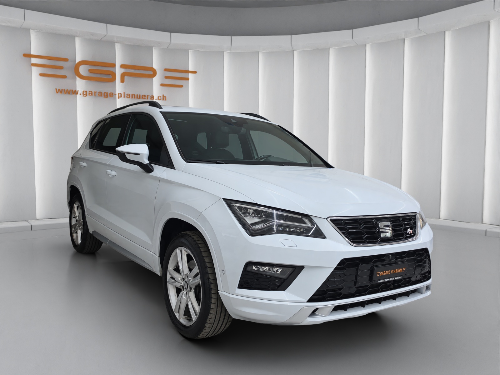 SEAT Ateca-showroom-element-2