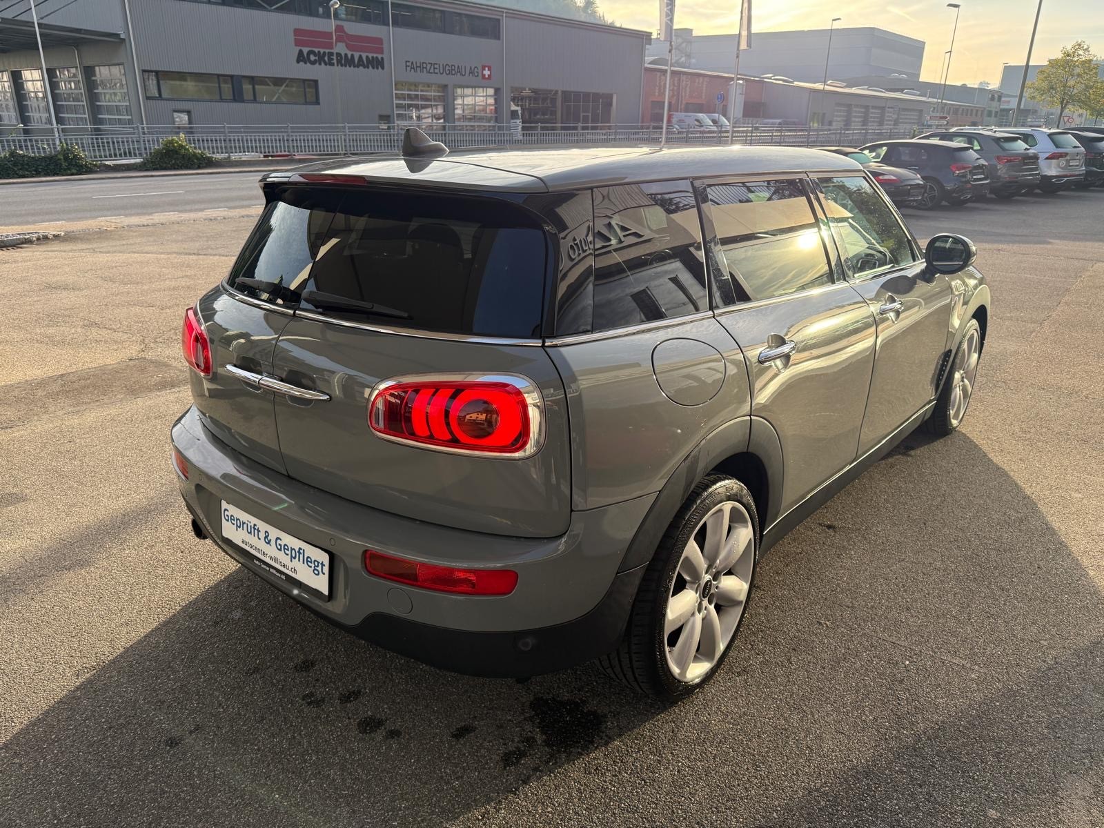 MINI Clubman Cooper D Steptronic-showroom-element-2