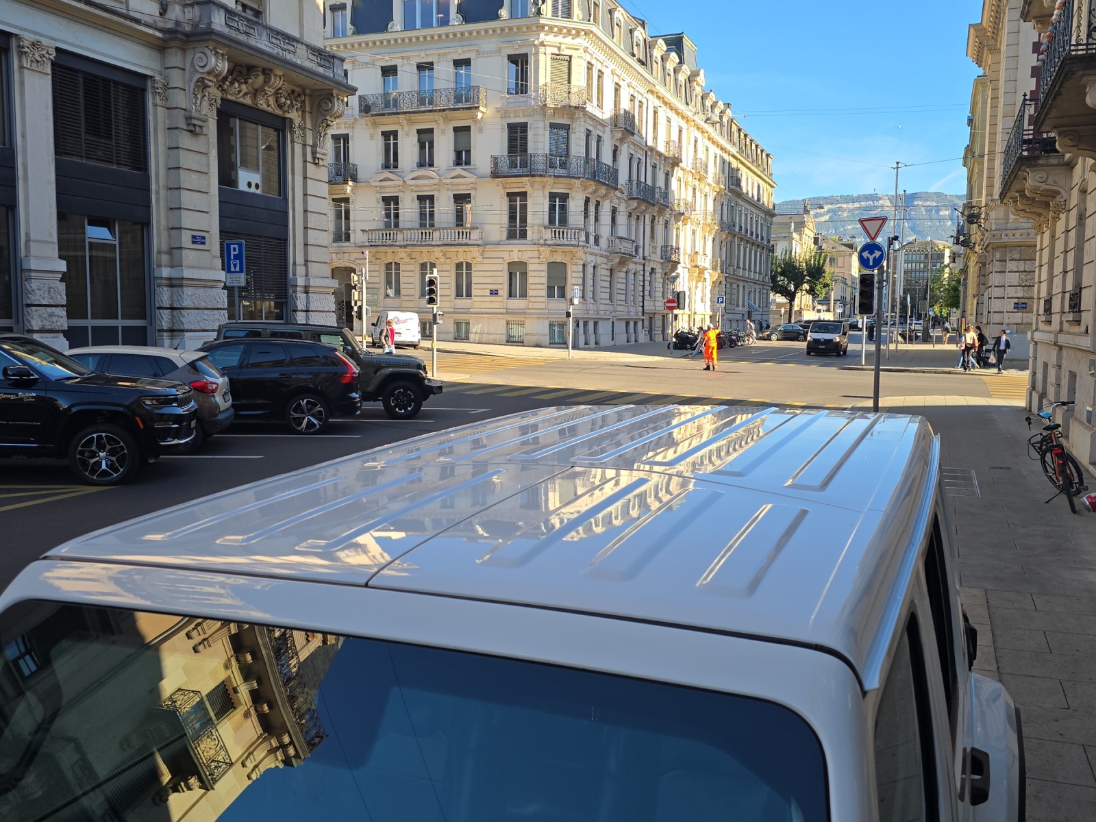 JEEP Wrangler 2.0 PHEV Unlimited Sahara DT Automatic-image-23