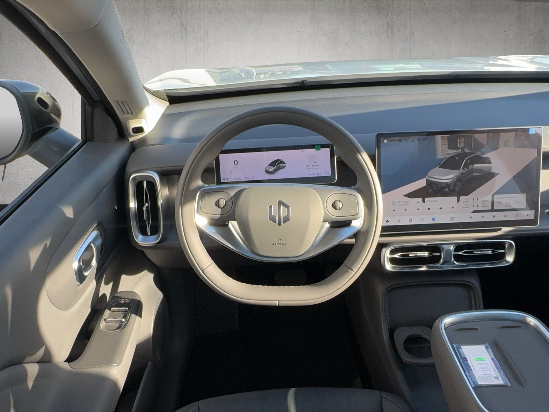LEAPMOTOR B10 1.5 Hybrid EV-image-8