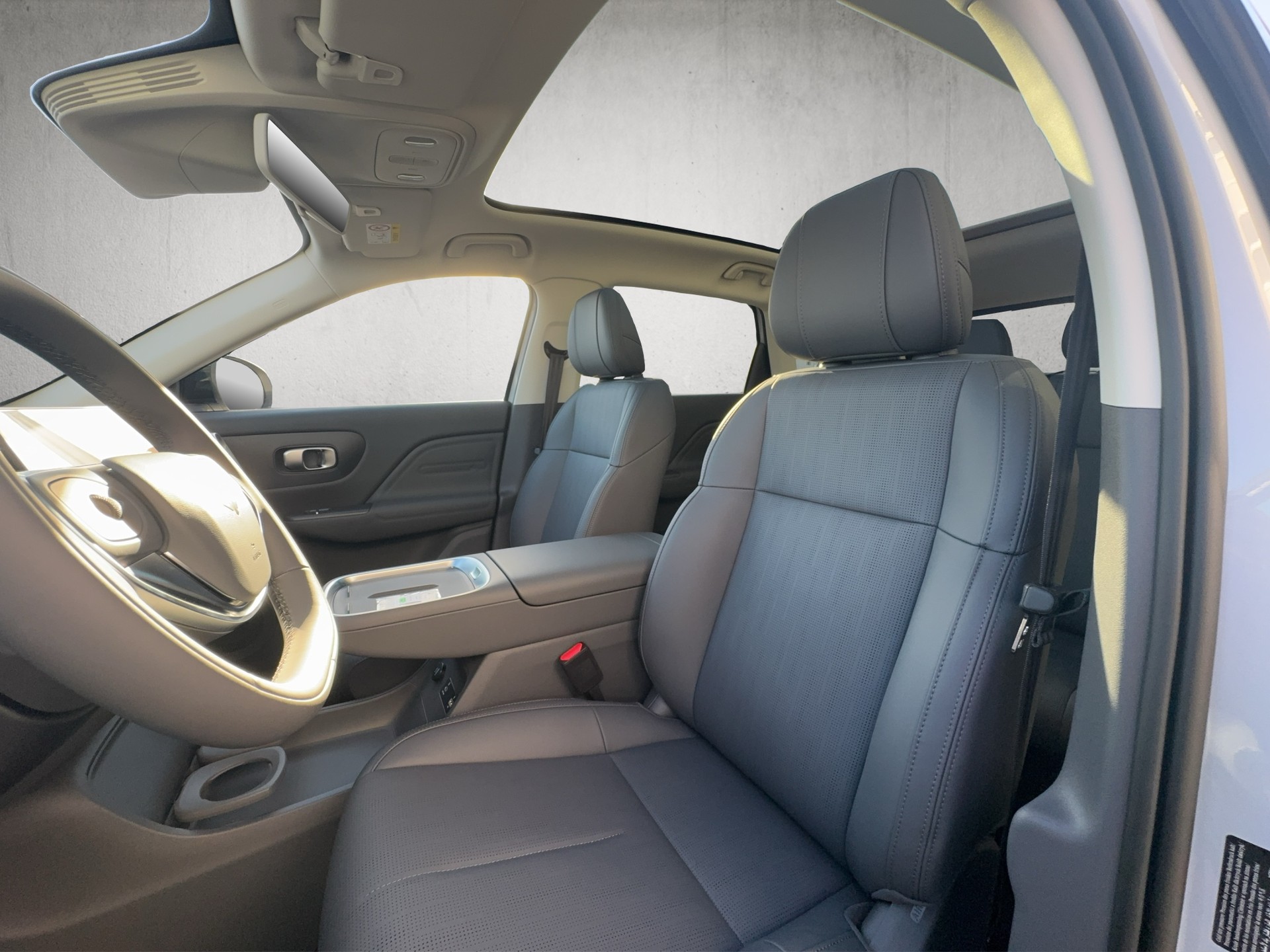 LEAPMOTOR B10 1.5 Hybrid EV-image-14