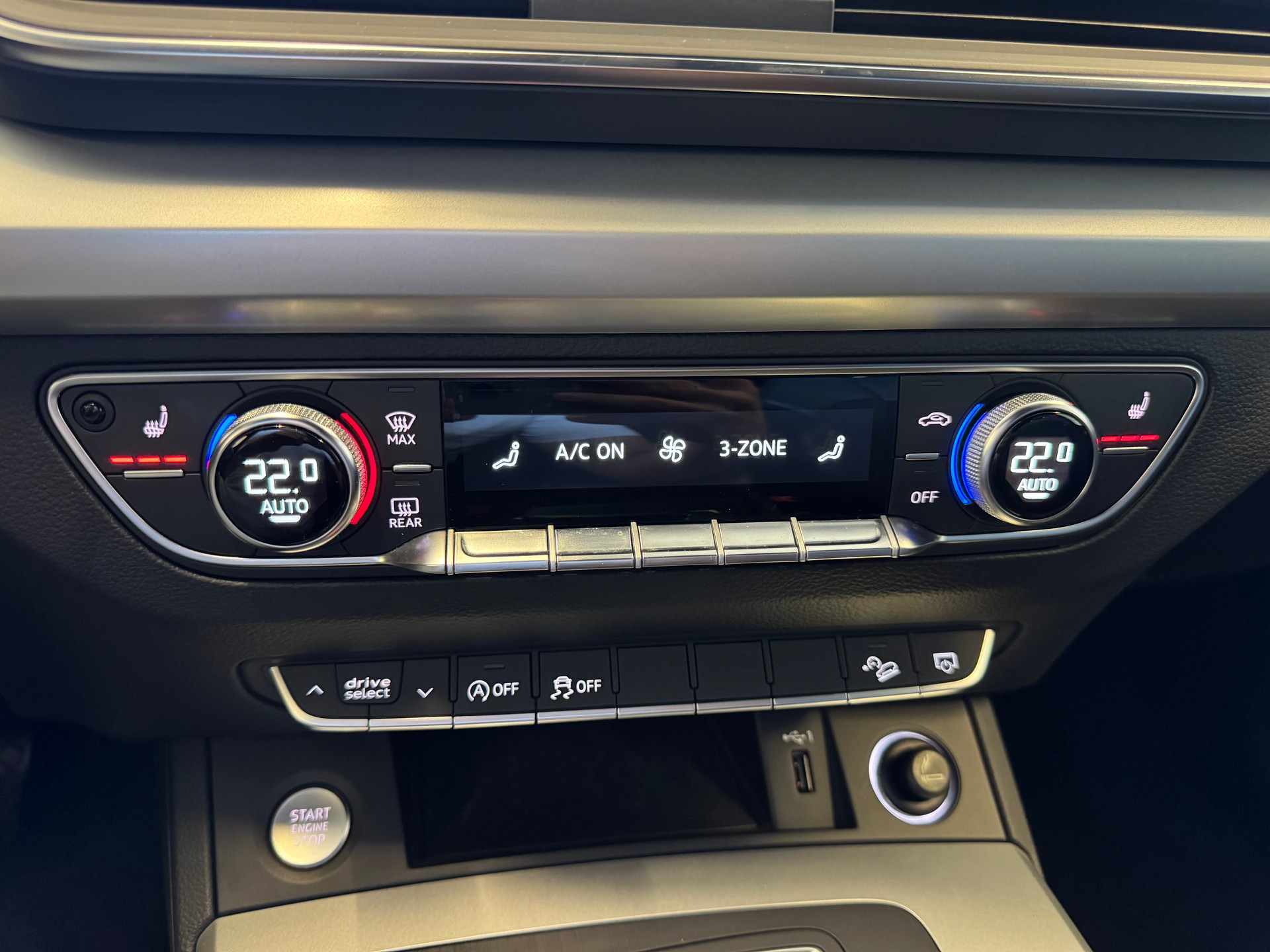 AUDI Q5 50 TDI quattro tiptronic-image-16