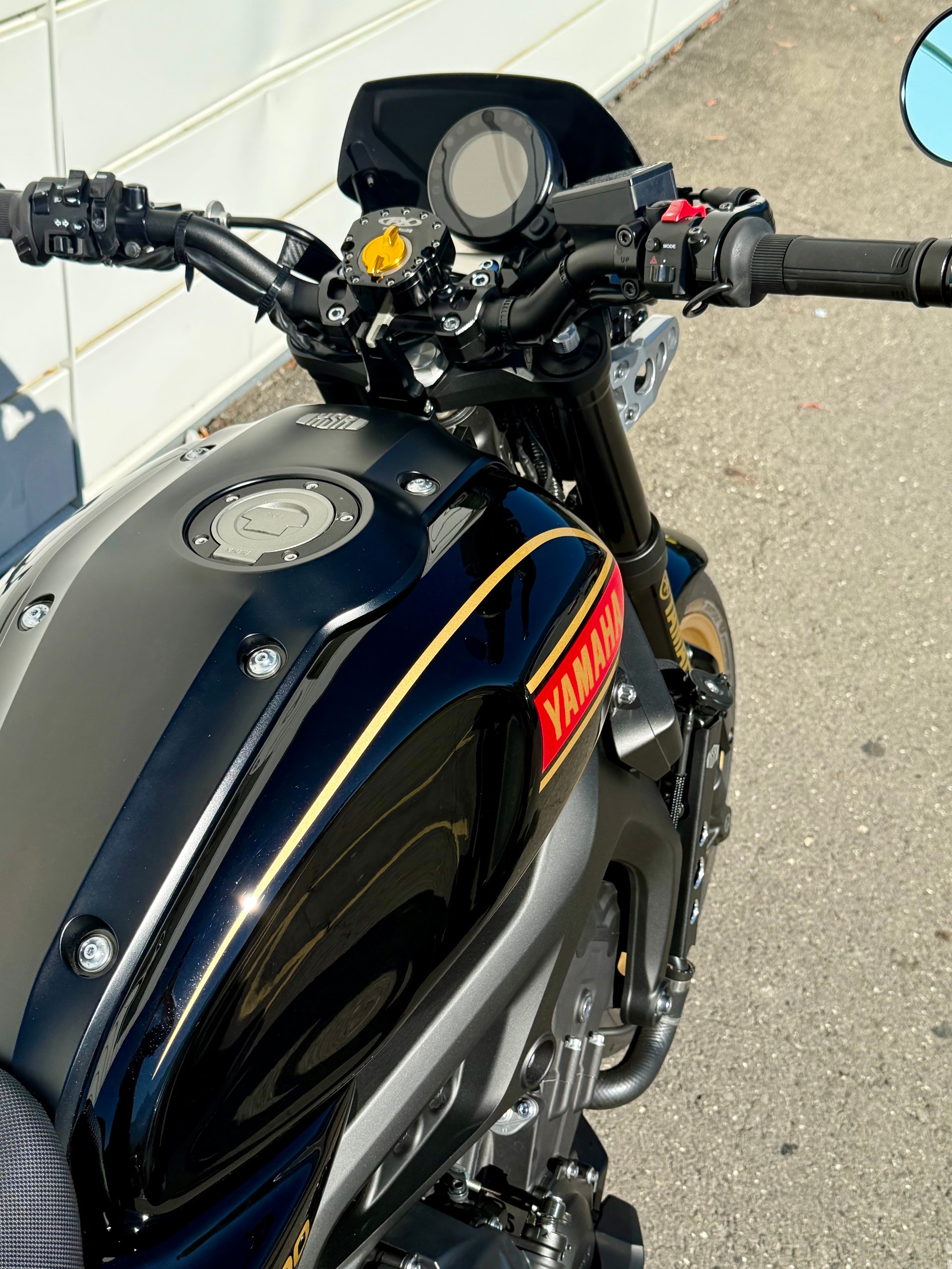 YAMAHA XSR 900-image-6