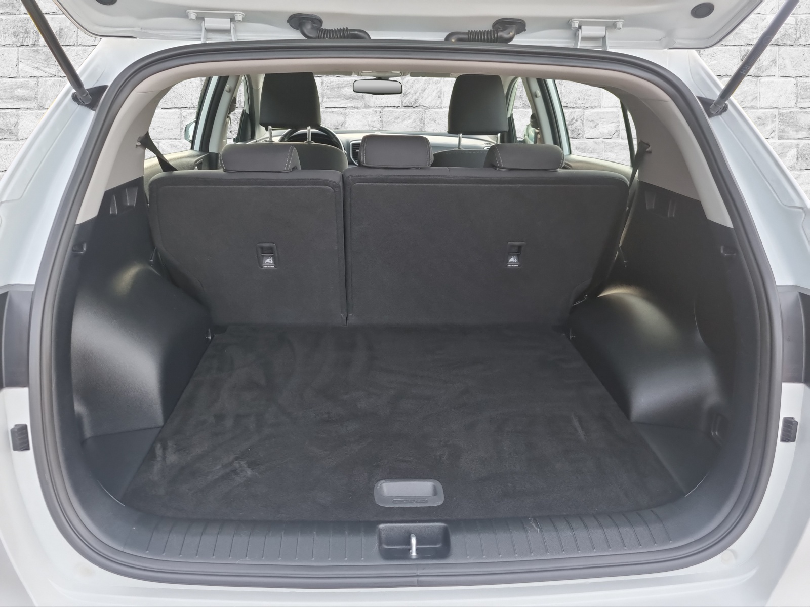 KIA Sportage 1.6 CRDi MHEV Power-image-8