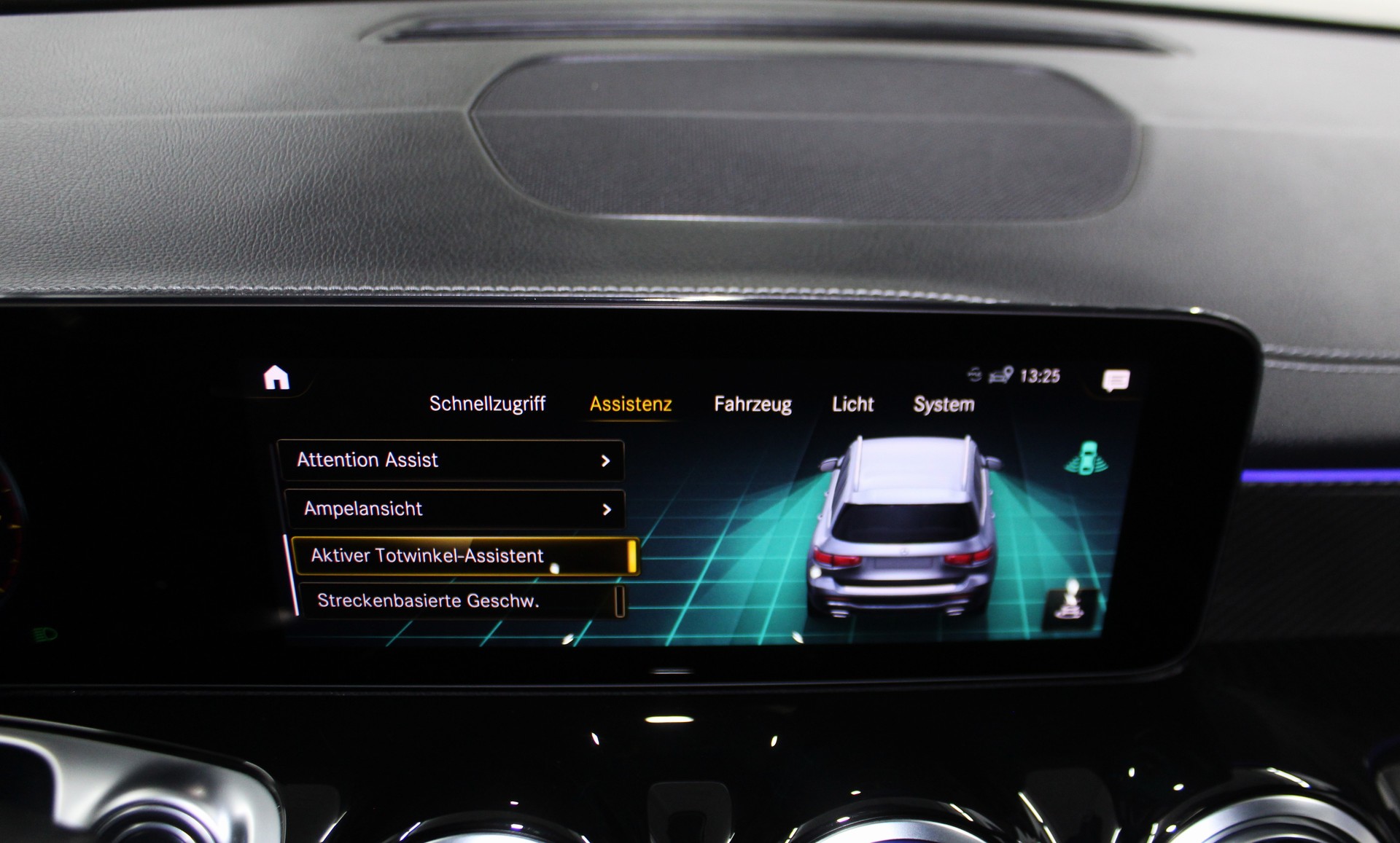 MERCEDES-BENZ GLB 250 4Matic AMG Line 8G-Tronic / AMG Night-Paket / Premium-Plus-Paket / AHK / CH-Fahrzeug-image-20