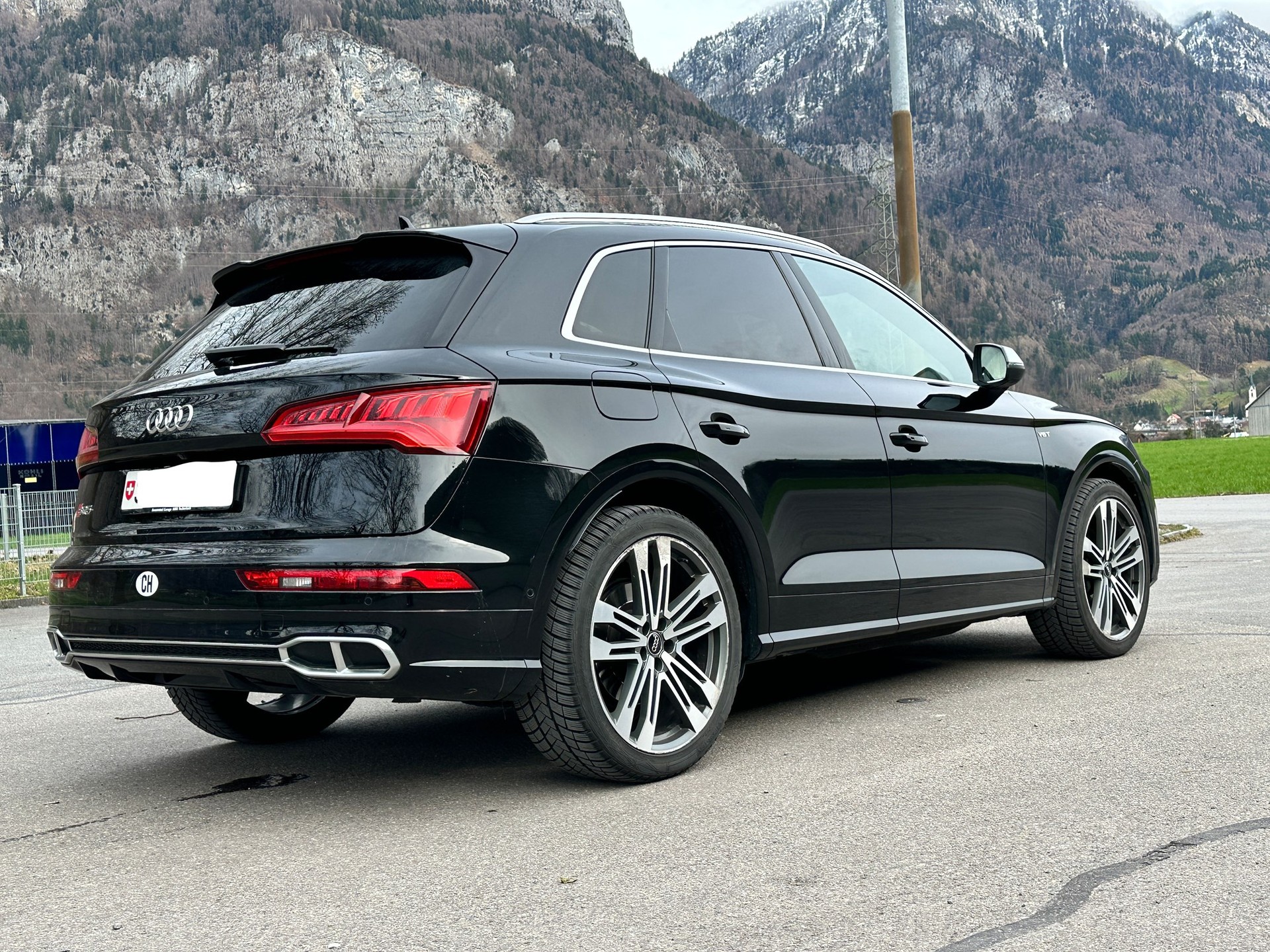 AUDI SQ5 3.0 TFSI quattro S-tronic-image-5