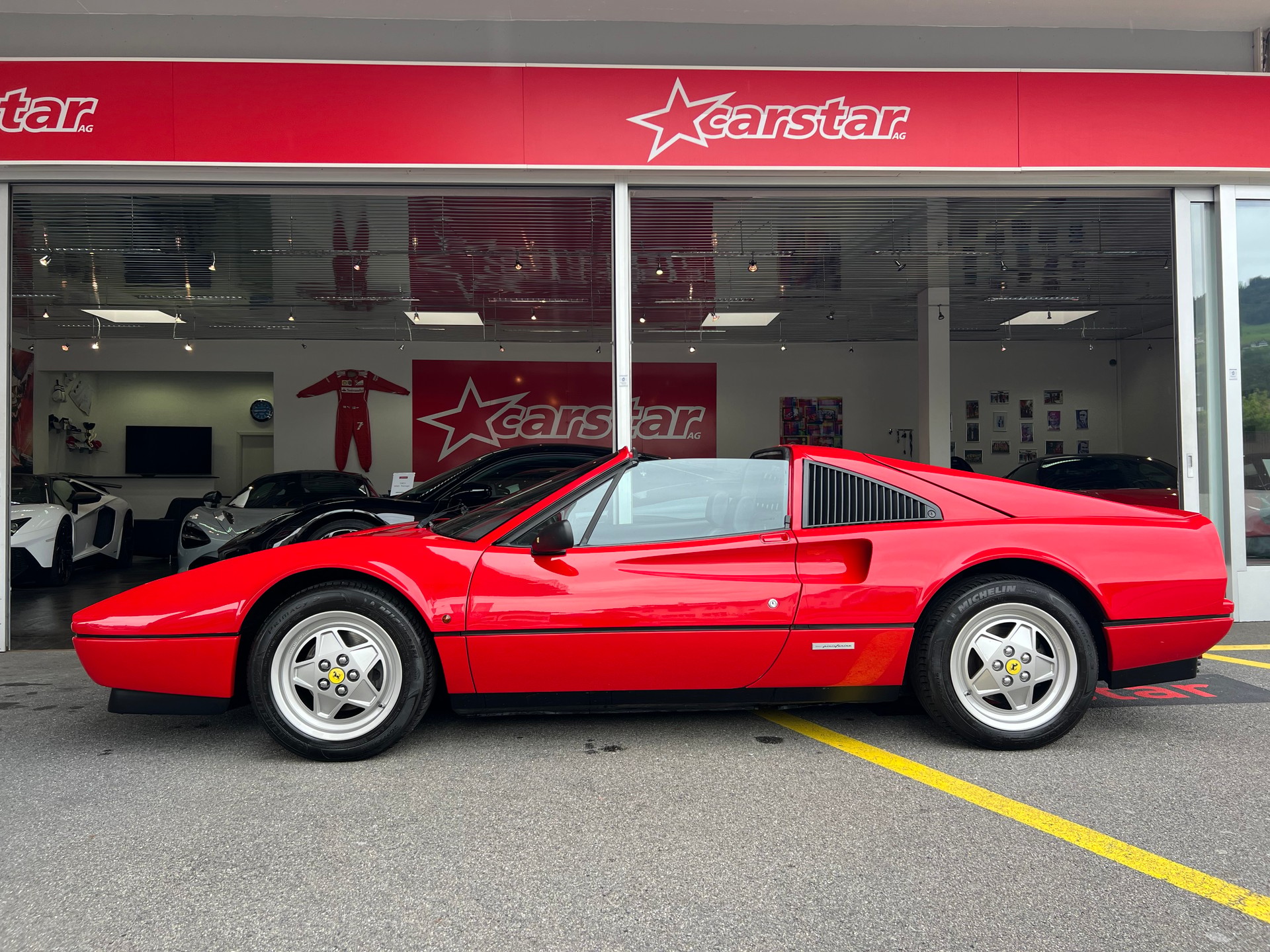 FERRARI 328 GTS-showroom-element-1