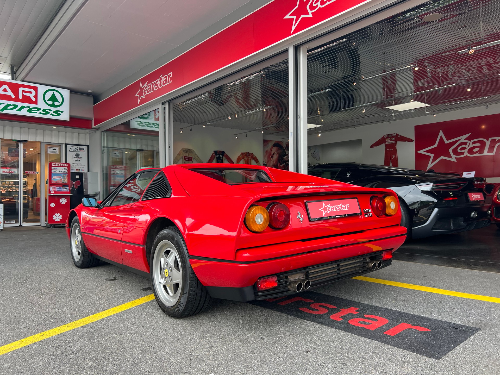 FERRARI 328 GTS-showroom-element-3