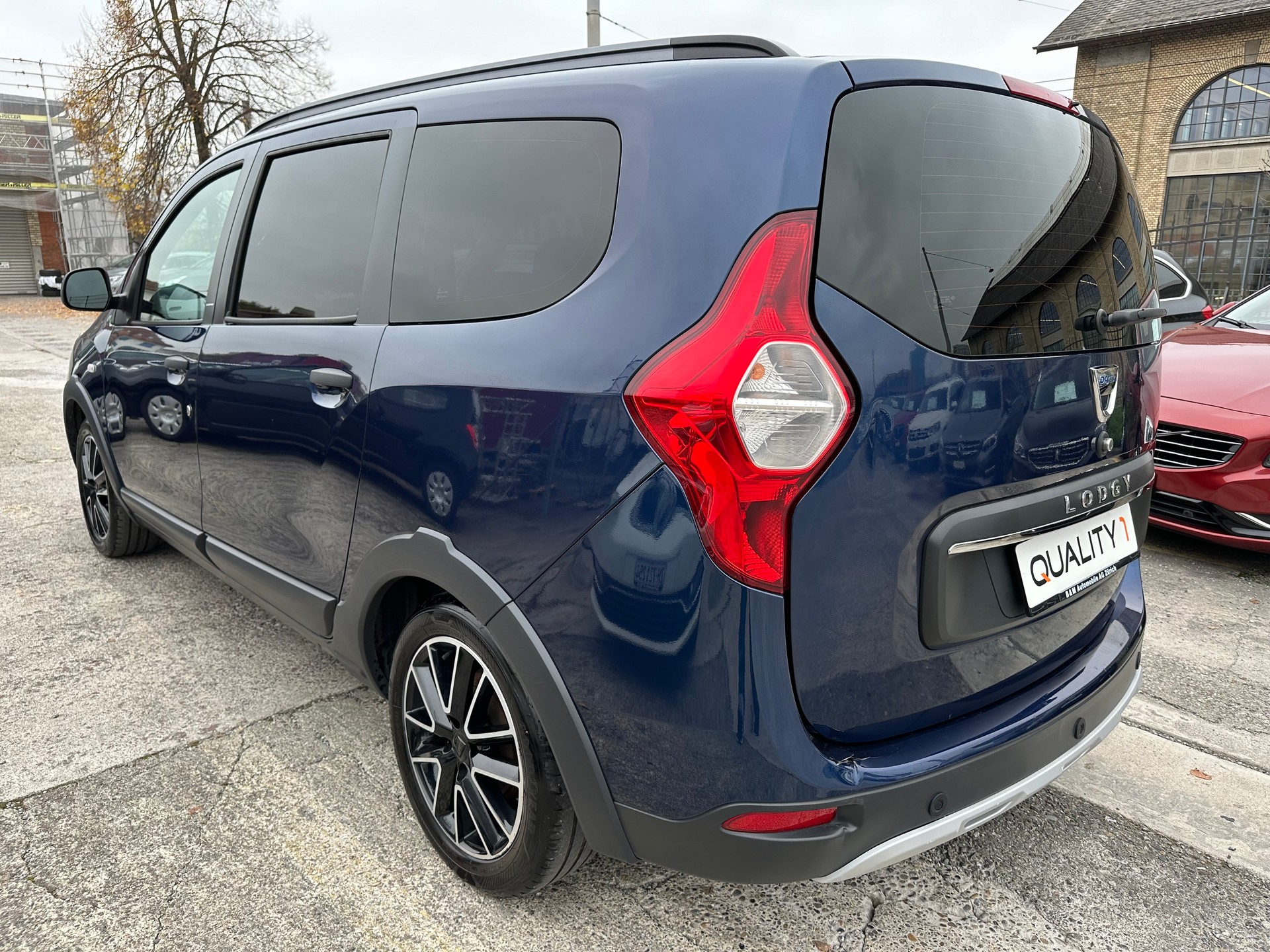 DACIA Lodgy 1.5 dCi Stepway Unlimited 5PL-image-4
