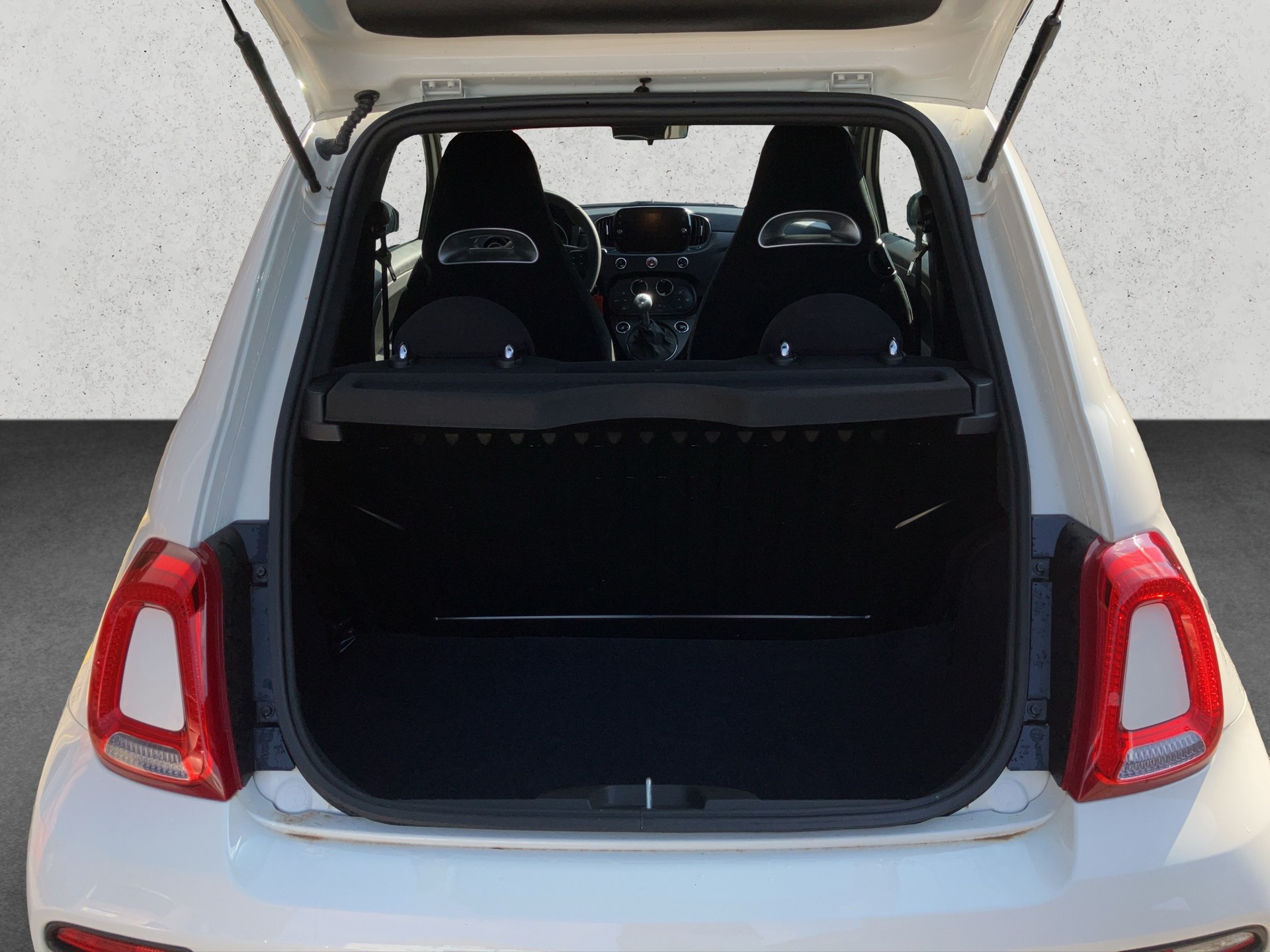 FIAT 595 Abarth 1.4 T-Jet 165 Premium Grand Prix Edition-image-10