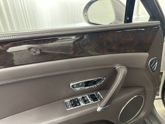 BENTLEY Flying Spur 6.0-image-10