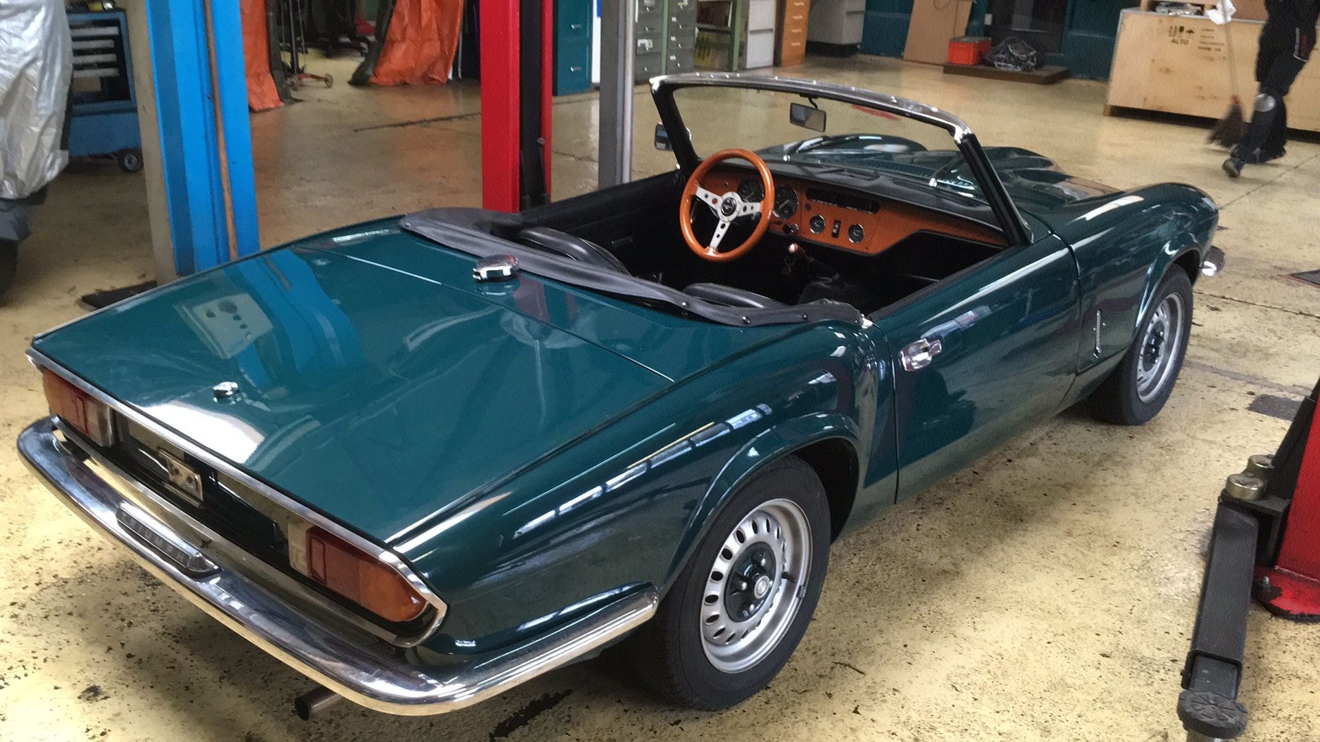 TRIUMPH Spitfire-image-5