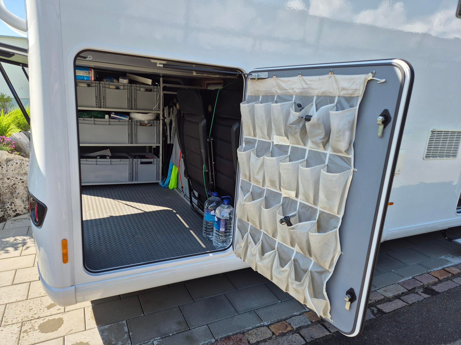 FRANKIA F-Line I 740 BD EA-image-7